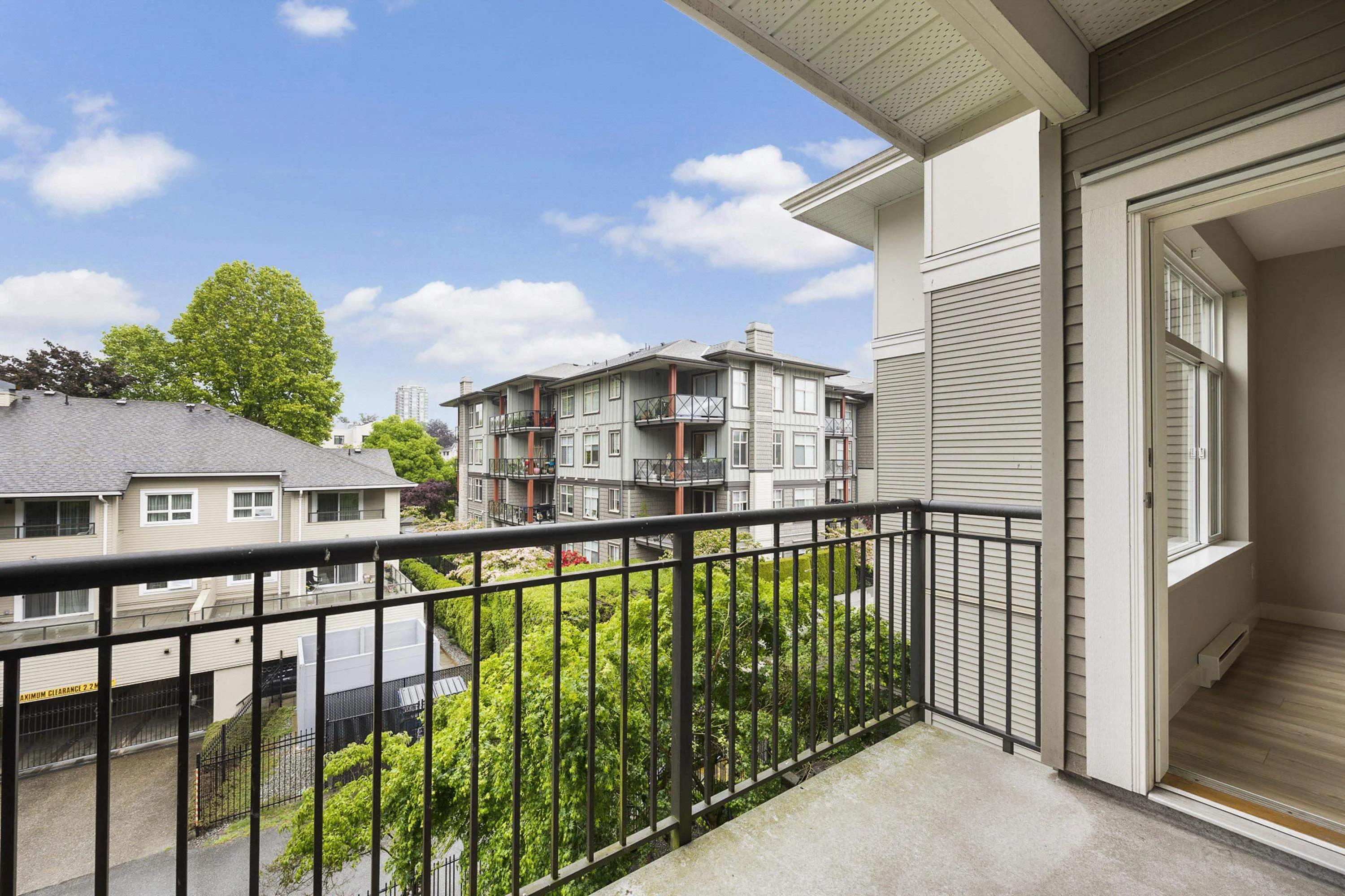 302 2353 Marpole Avenue