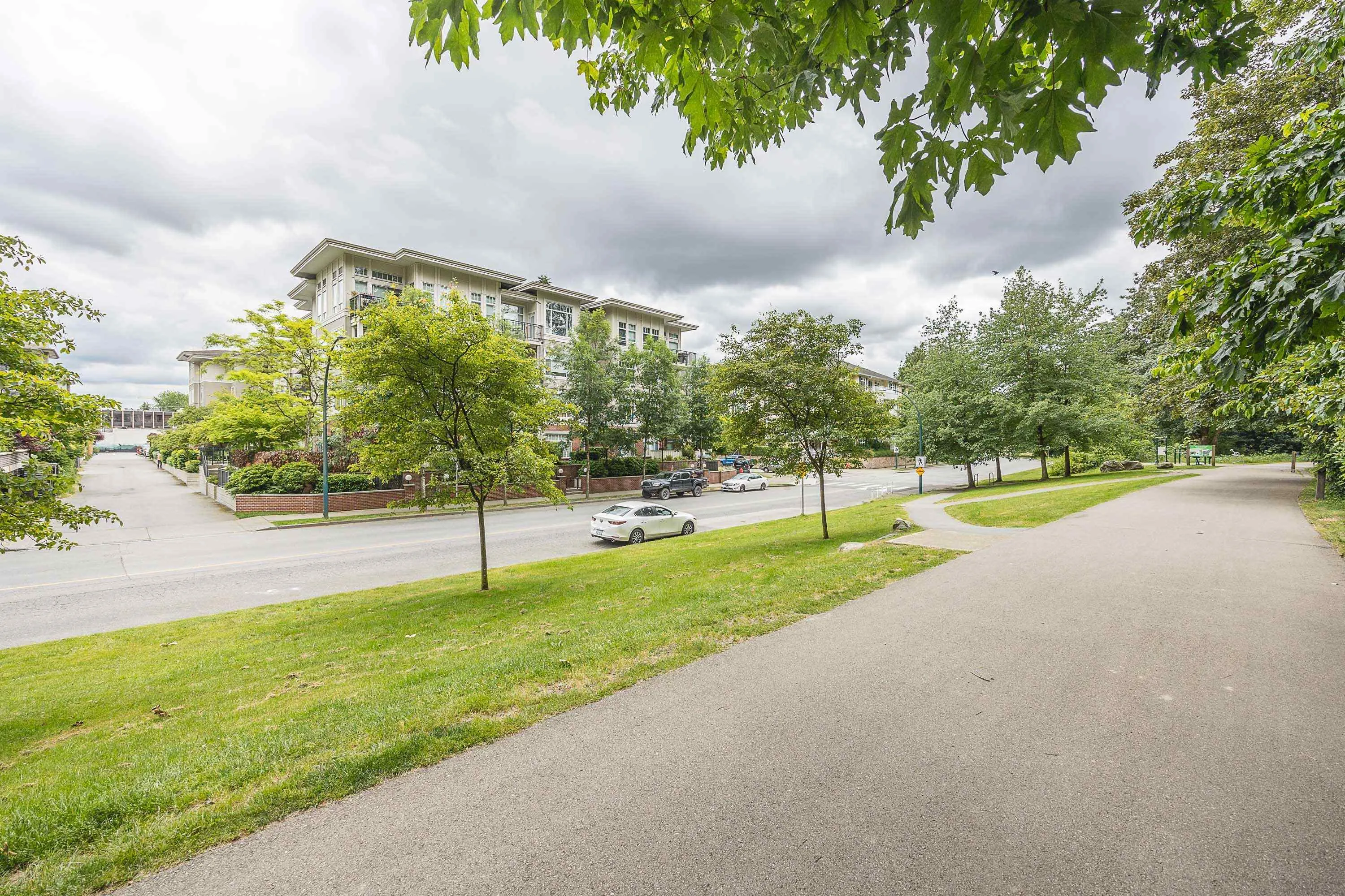 302 2353 Marpole Avenue