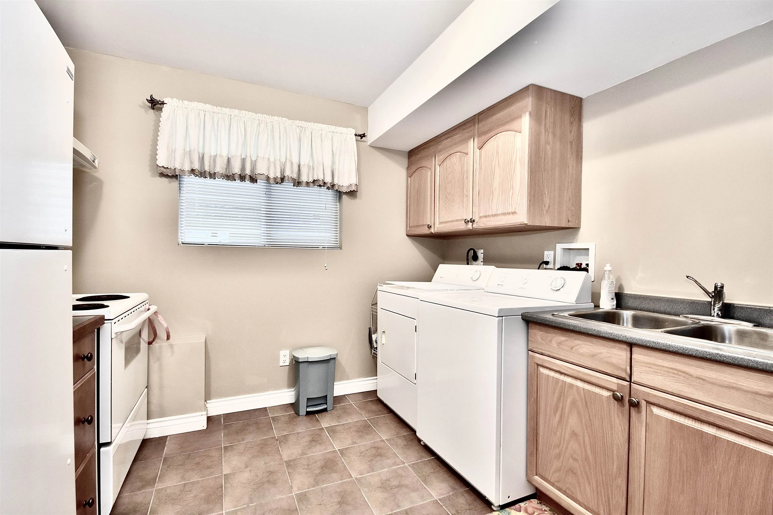 3035 Maplewood Court
