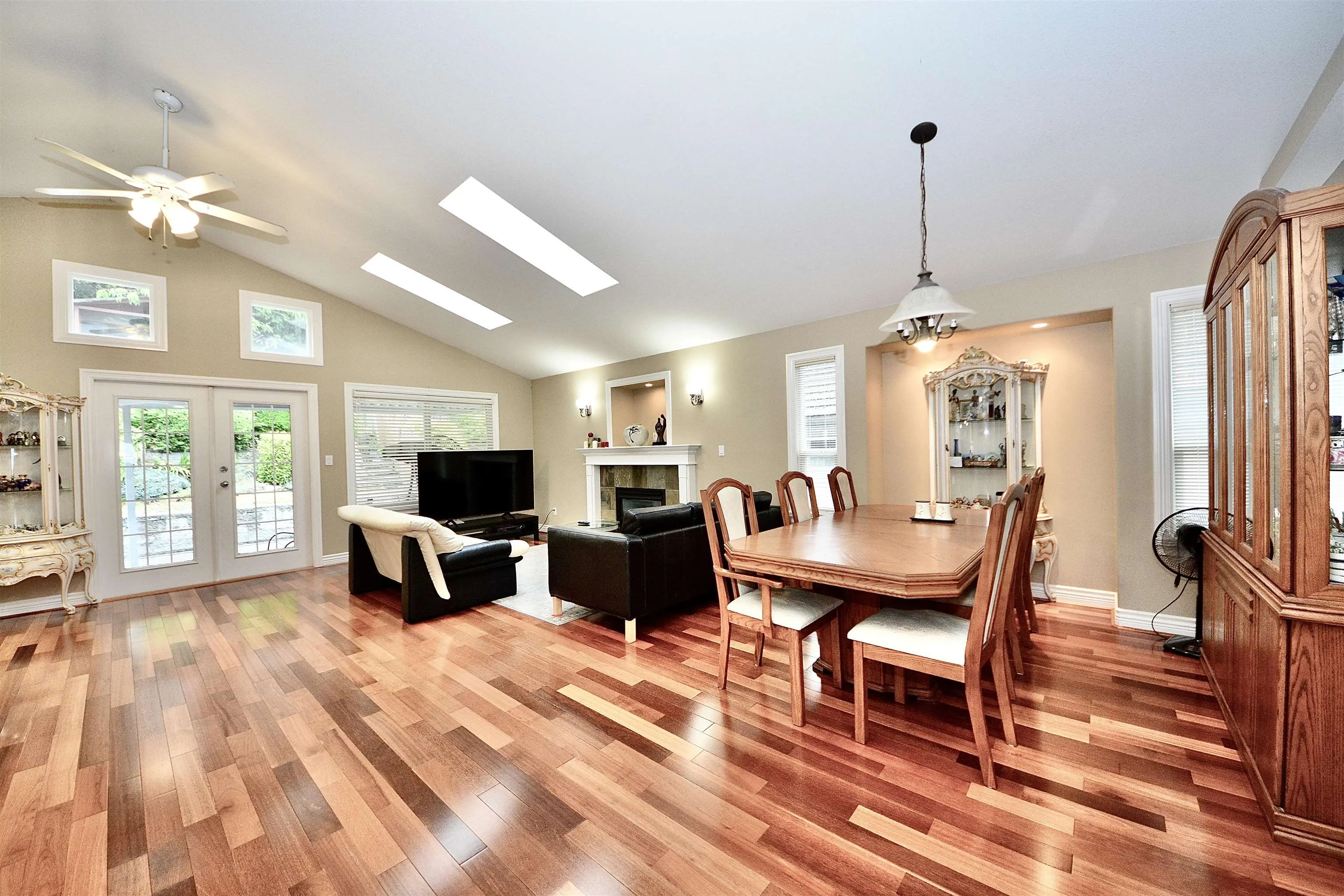 3035 Maplewood Court