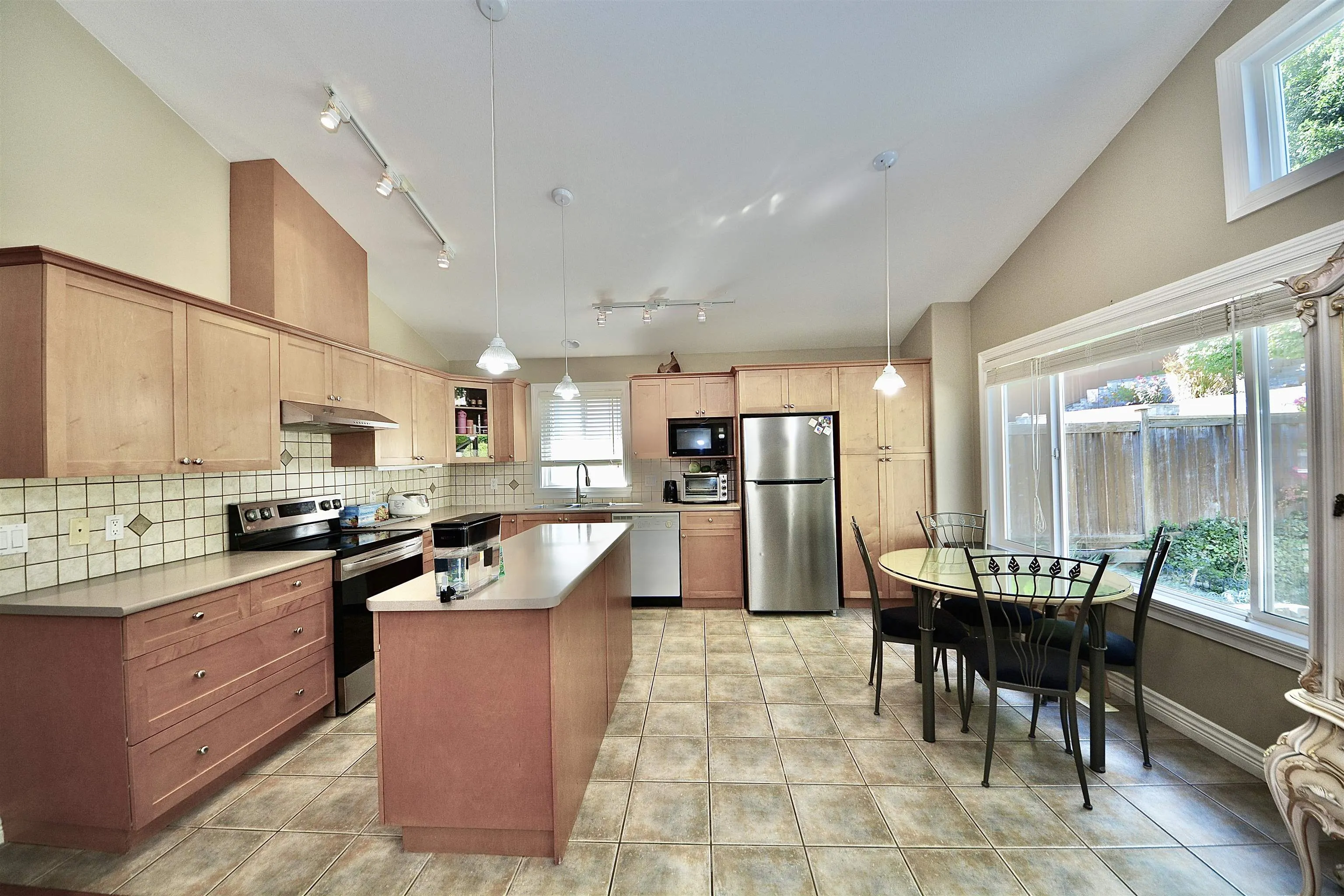 3035 Maplewood Court