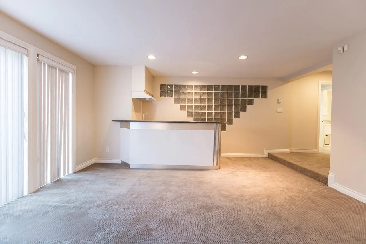 1133 W 58th Avenue