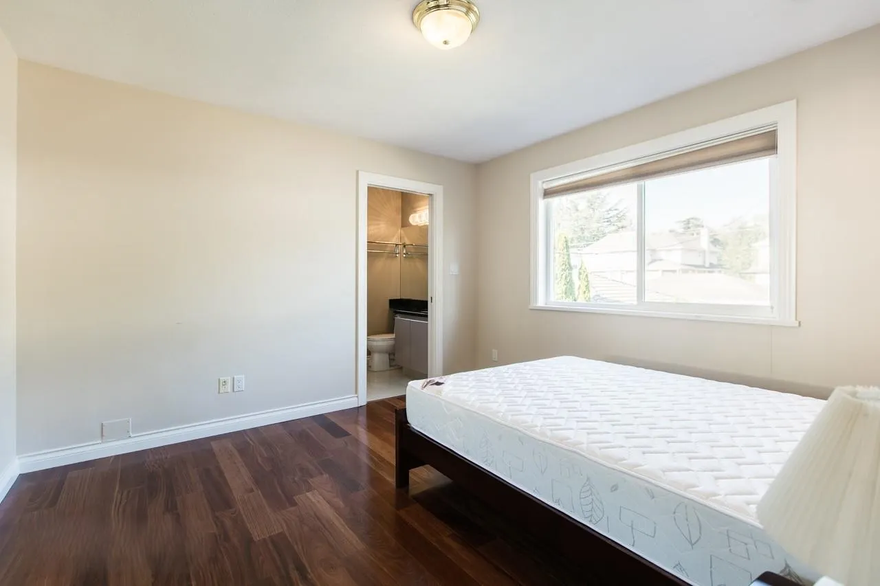 1133 W 58th Avenue