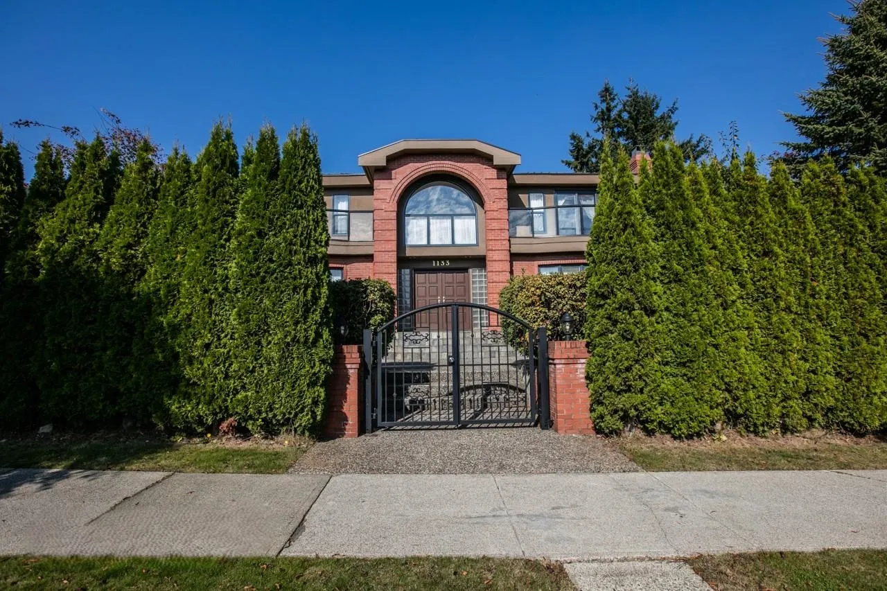 1133 W 58th Avenue