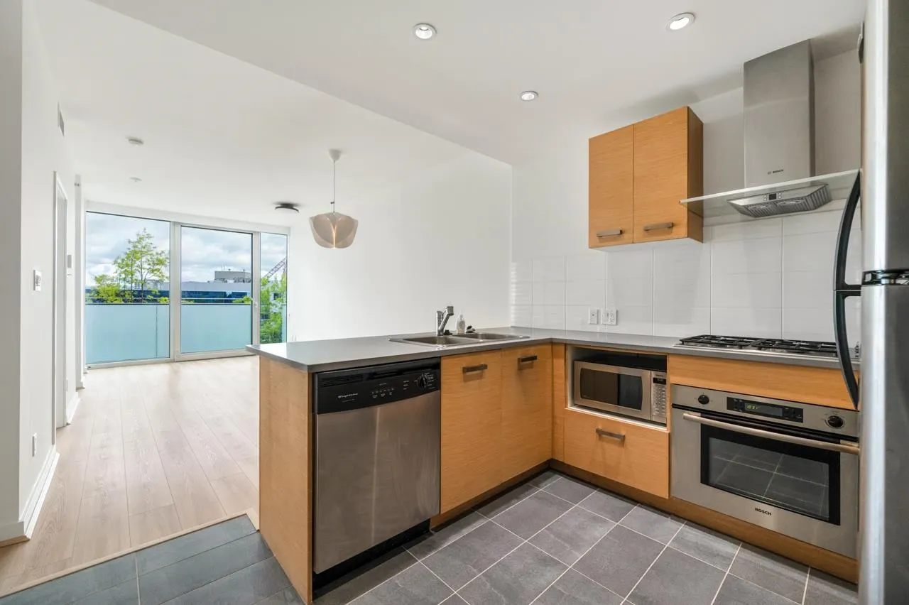 510 8080 Cambie Road
