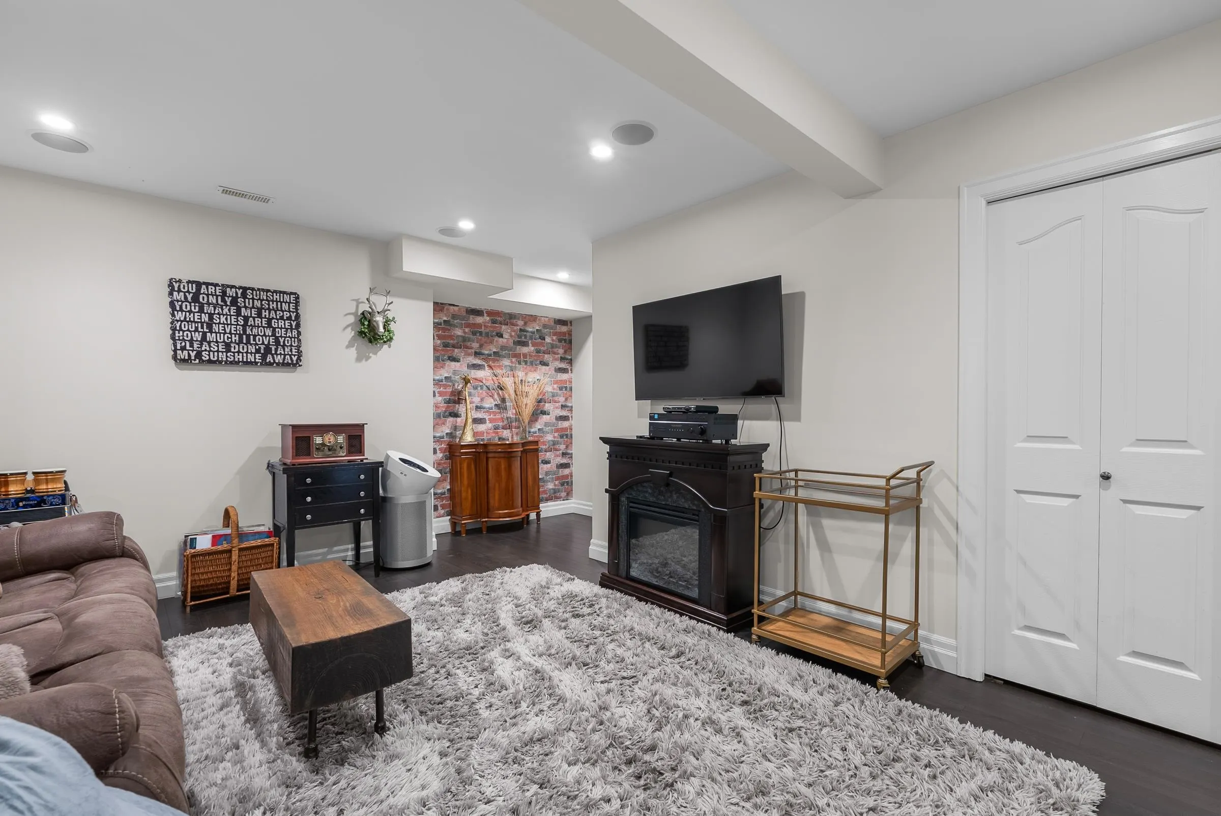 18 44523 Mclaren Drive