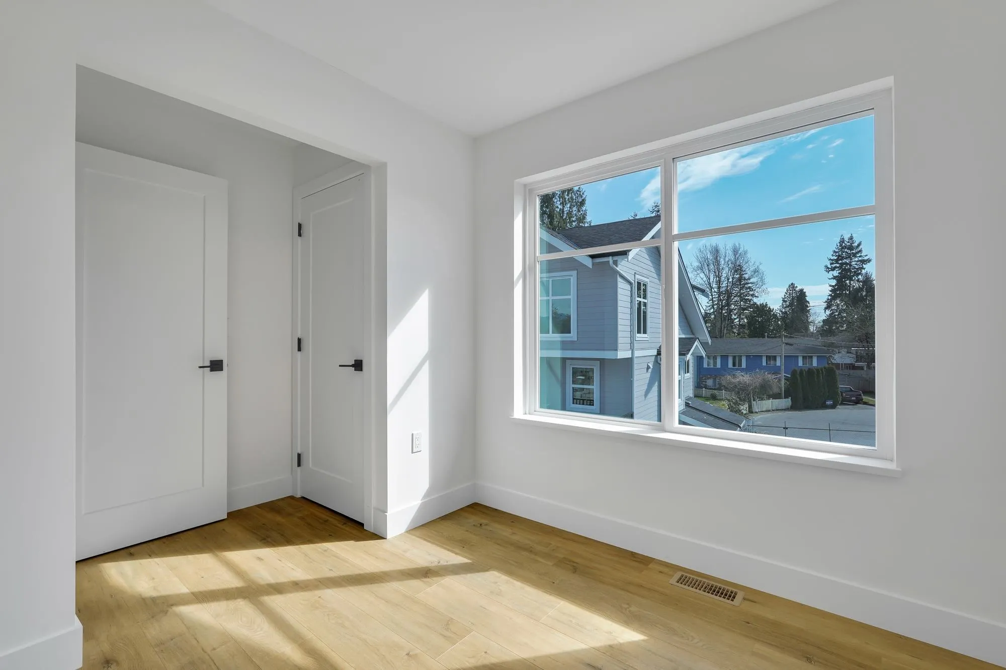 13 12770 105 Avenue