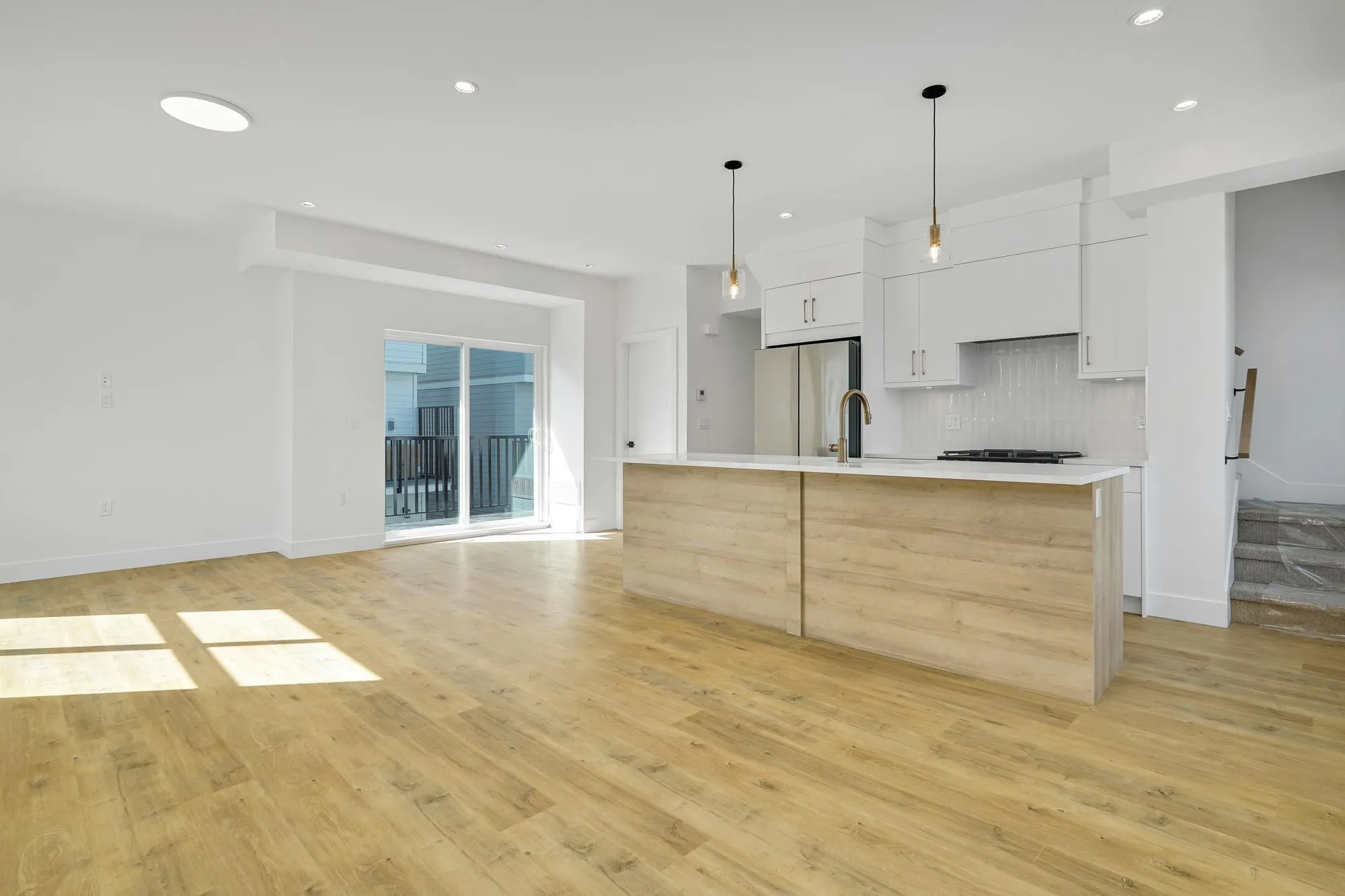 13 12770 105 Avenue