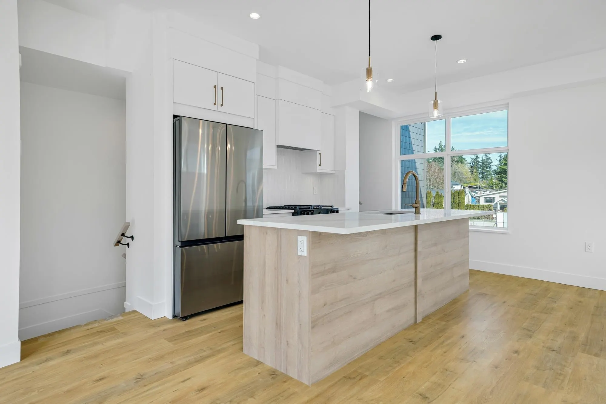 13 12770 105 Avenue