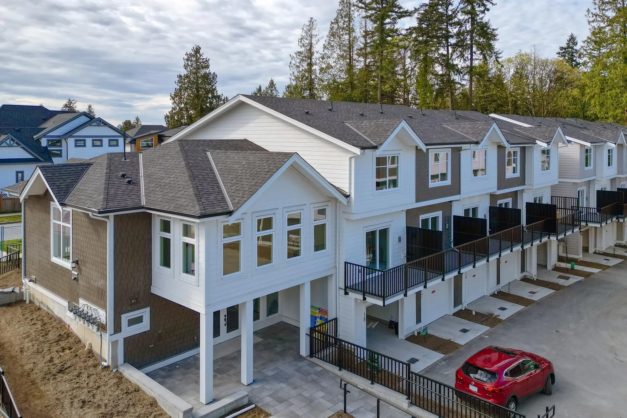 13 12770 105 Avenue