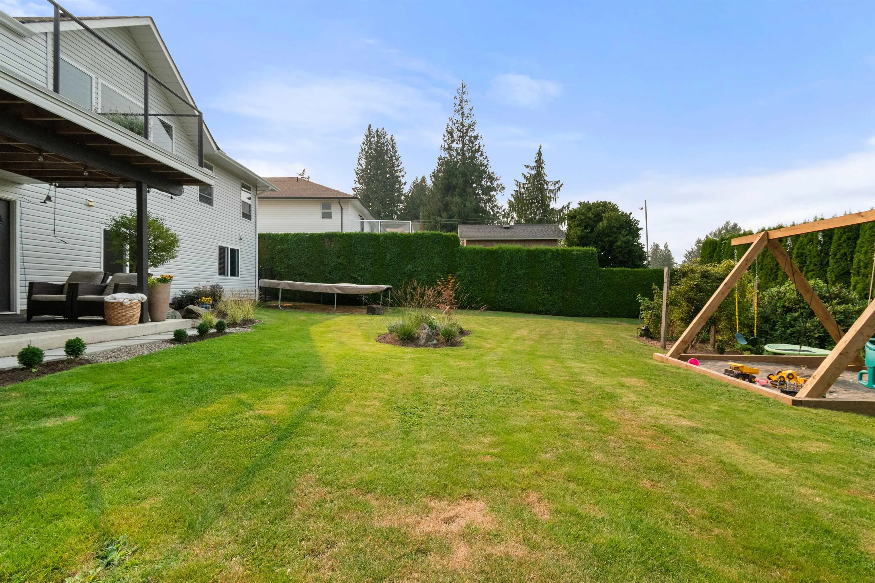 47385 Swallow Crescent