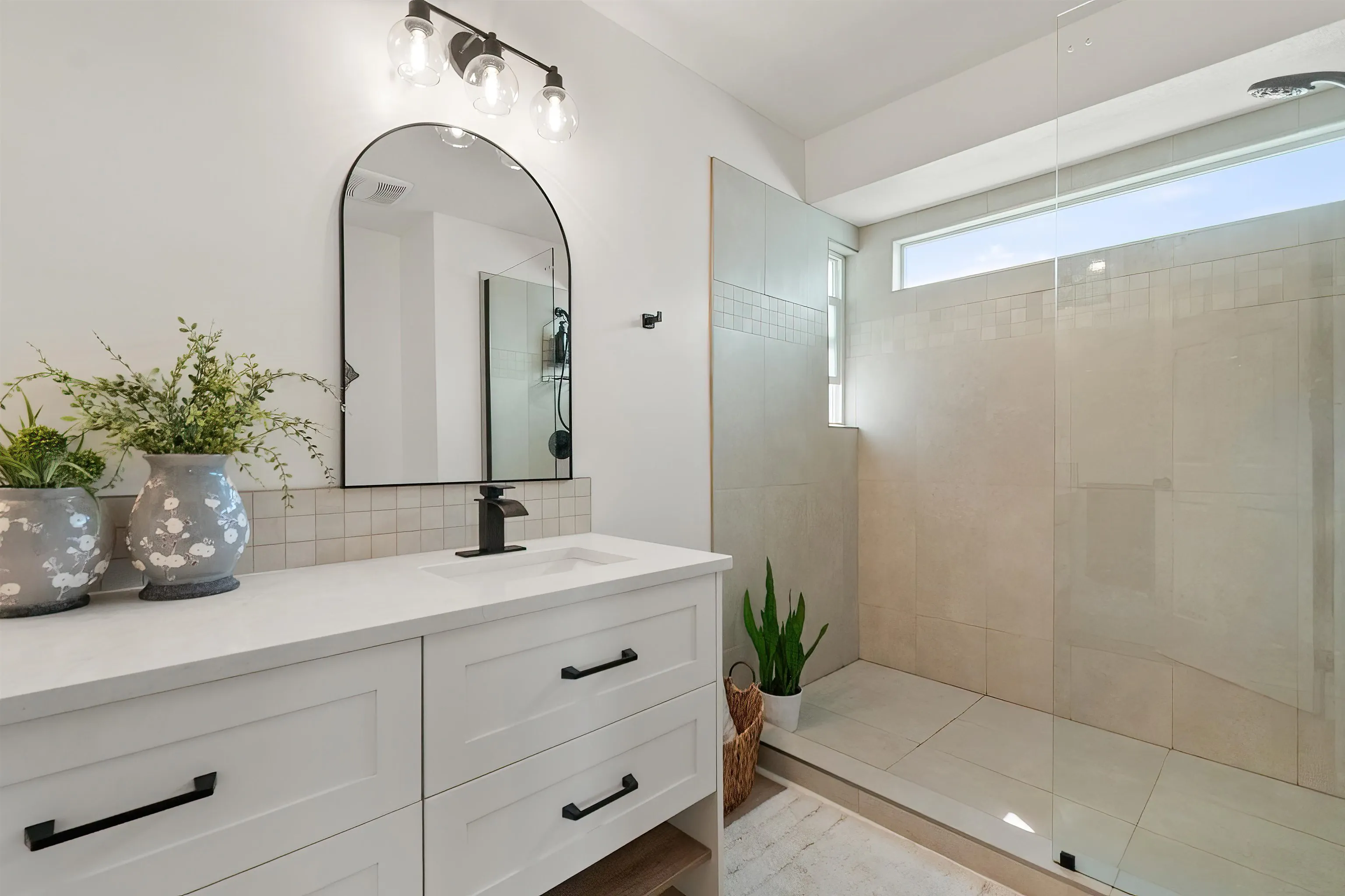 47385 Swallow Crescent
