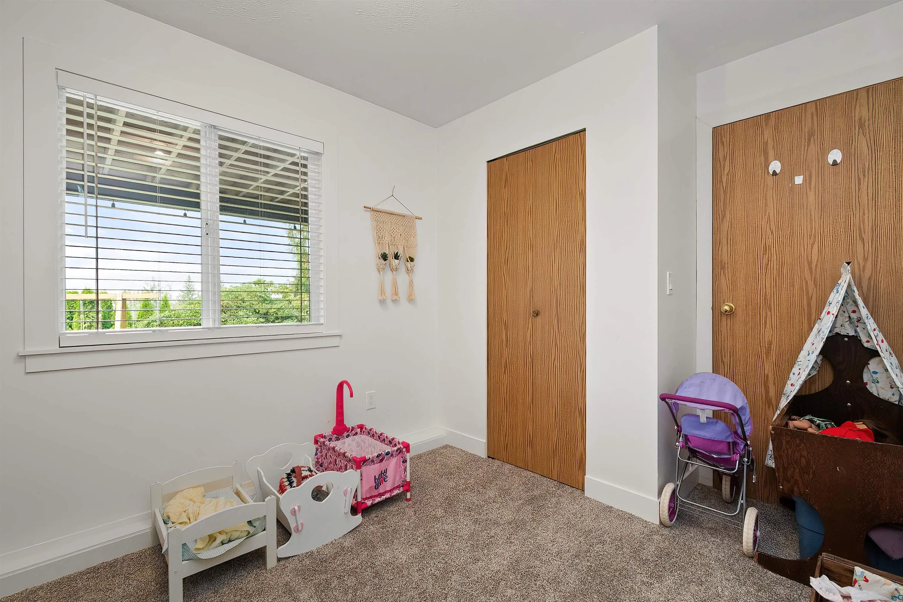 47385 Swallow Crescent