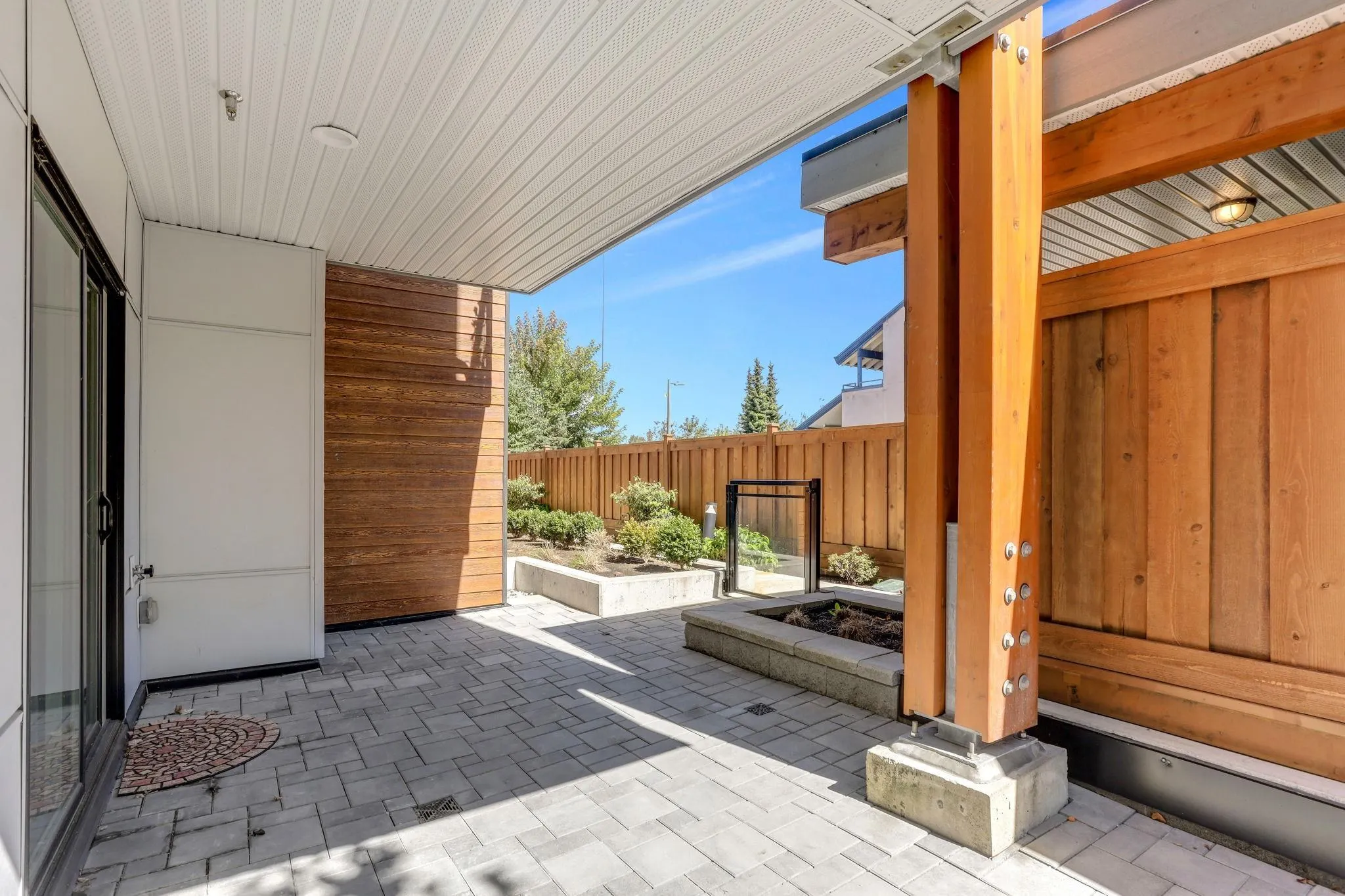 113 6960 Nicholson Street