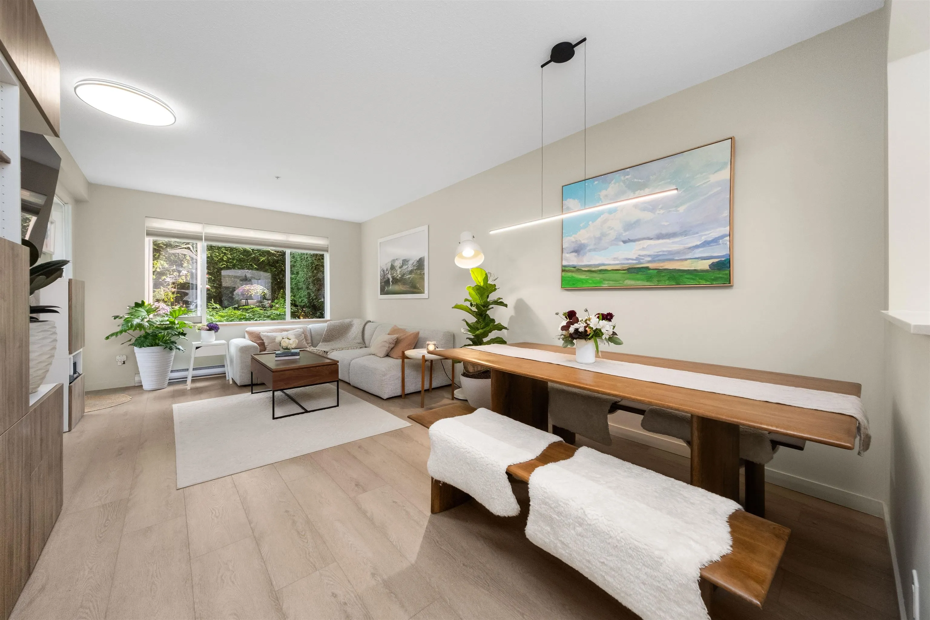 210 3608 Deercrest Drive