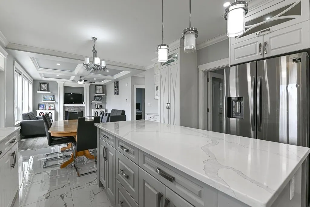 2725 Lefeuvre Road