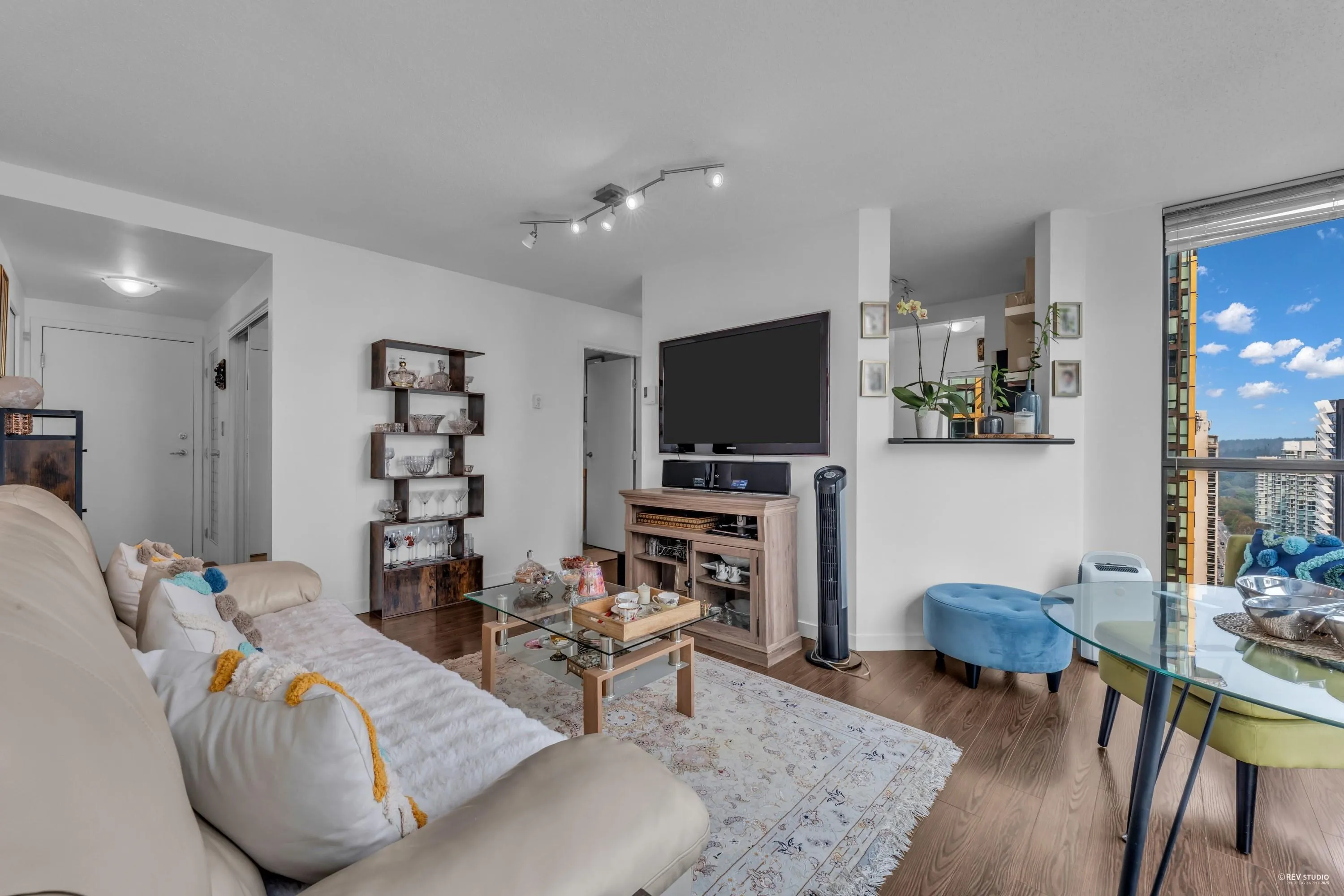 1905 1331 Alberni Street