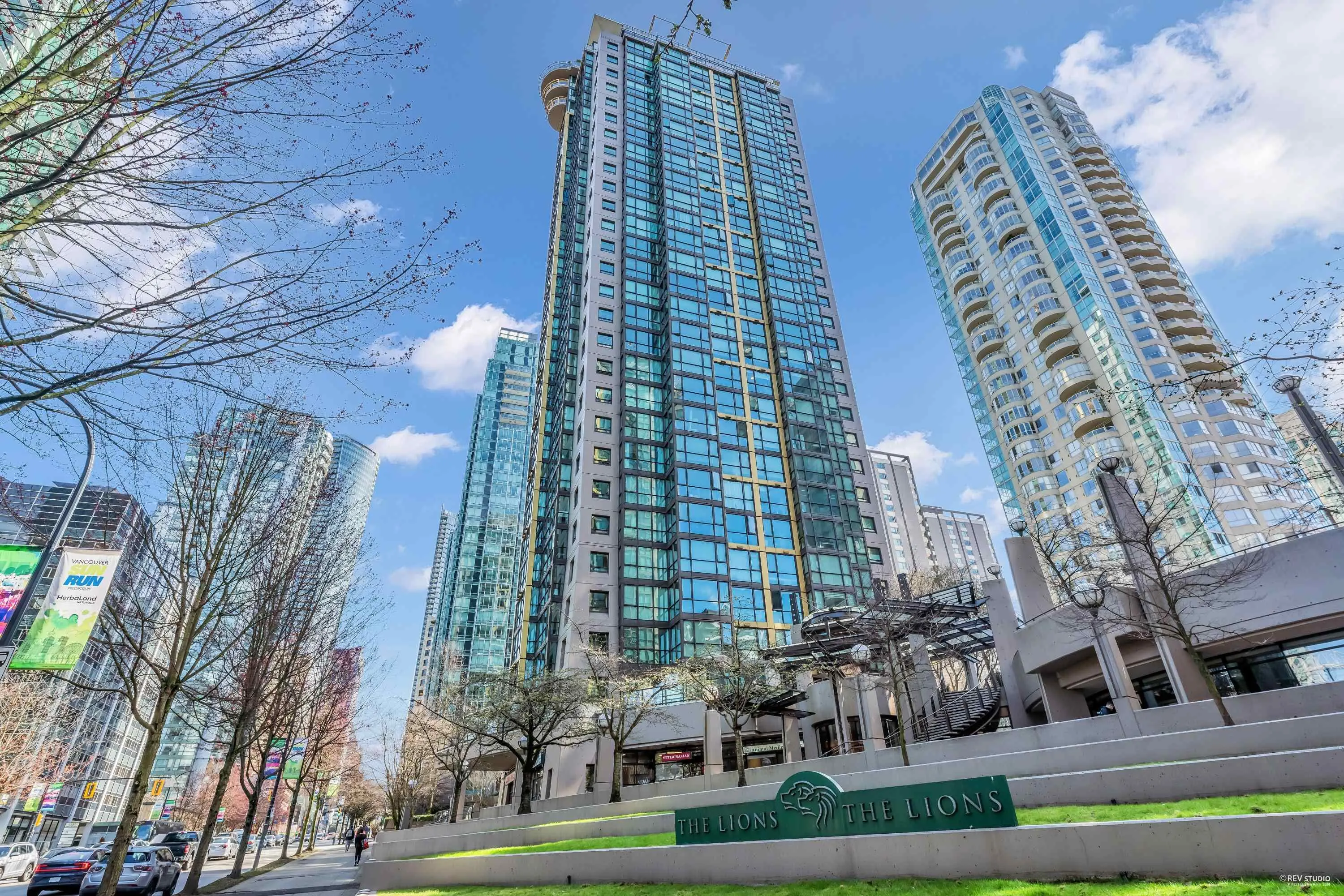 1905 1331 Alberni Street
