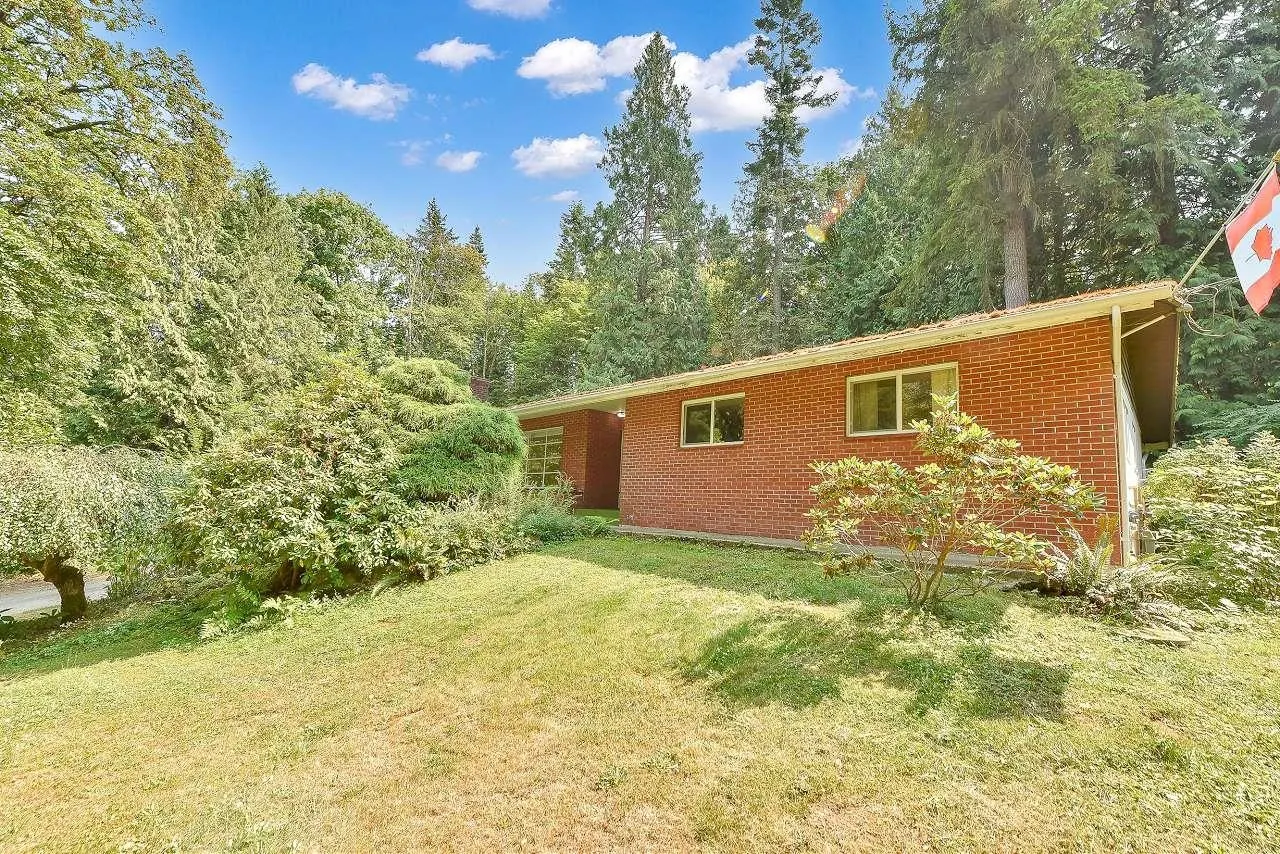 13428 Crescent Road