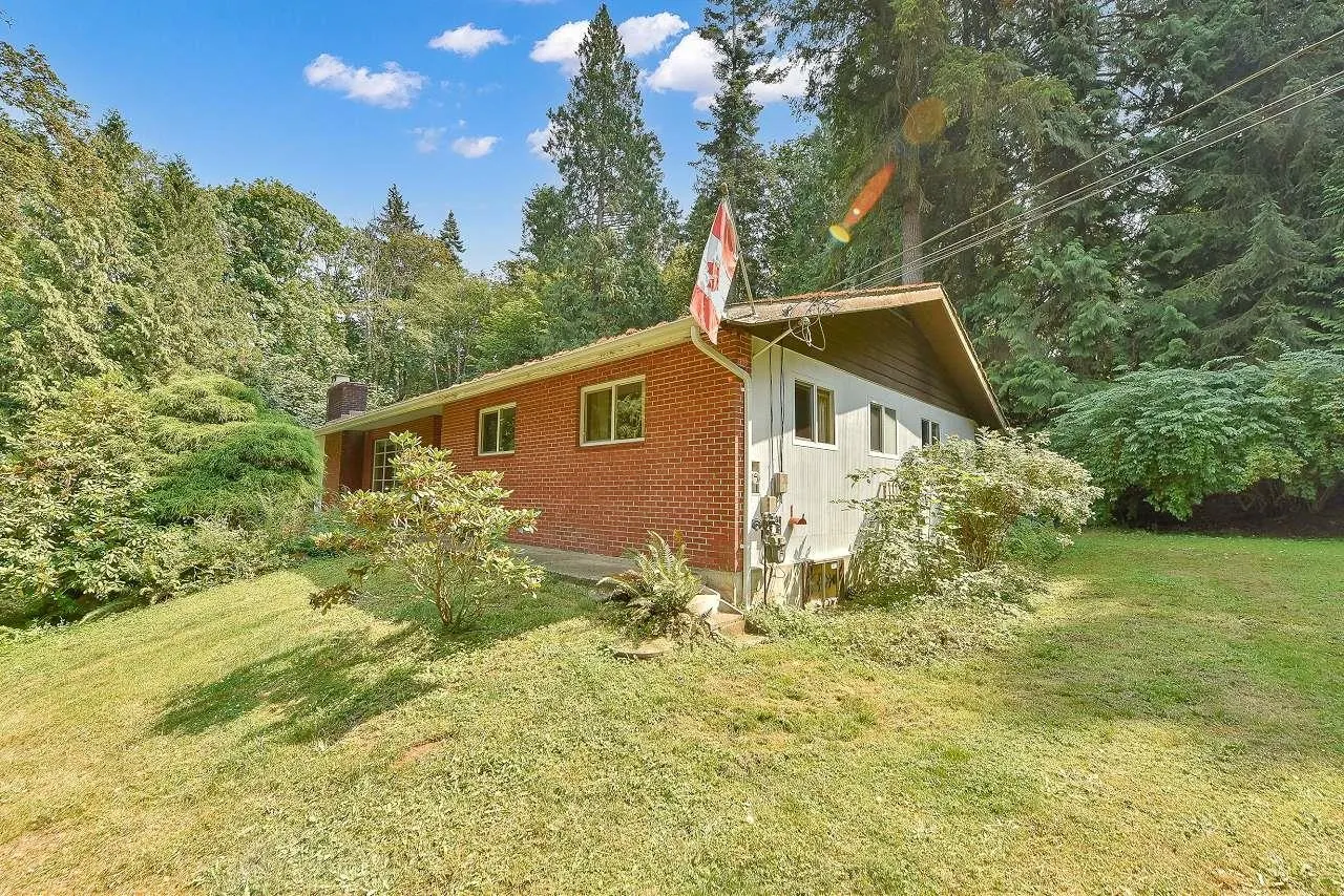 13428 Crescent Road