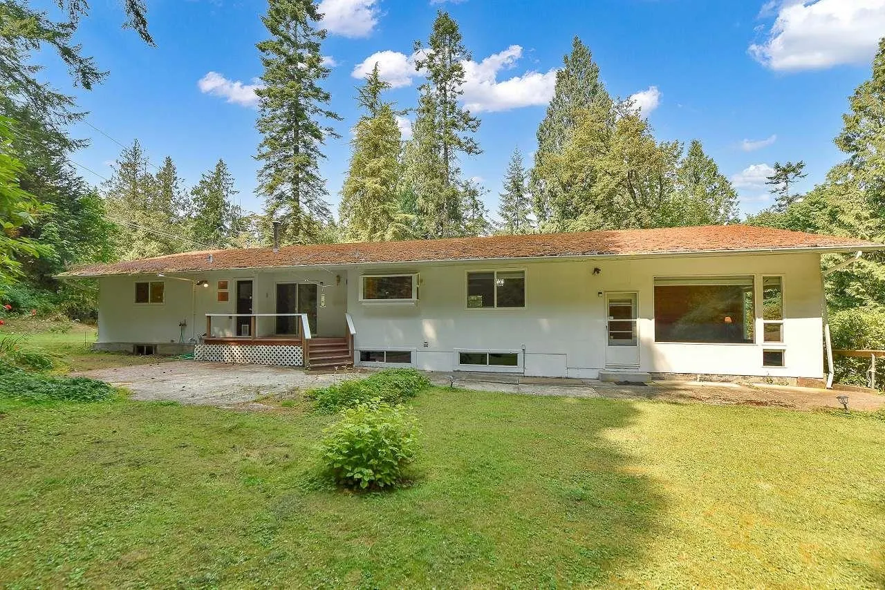 13428 Crescent Road