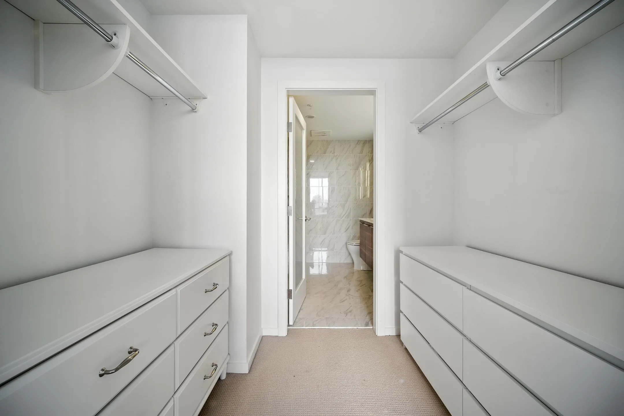 1502 8588 Cornish Street