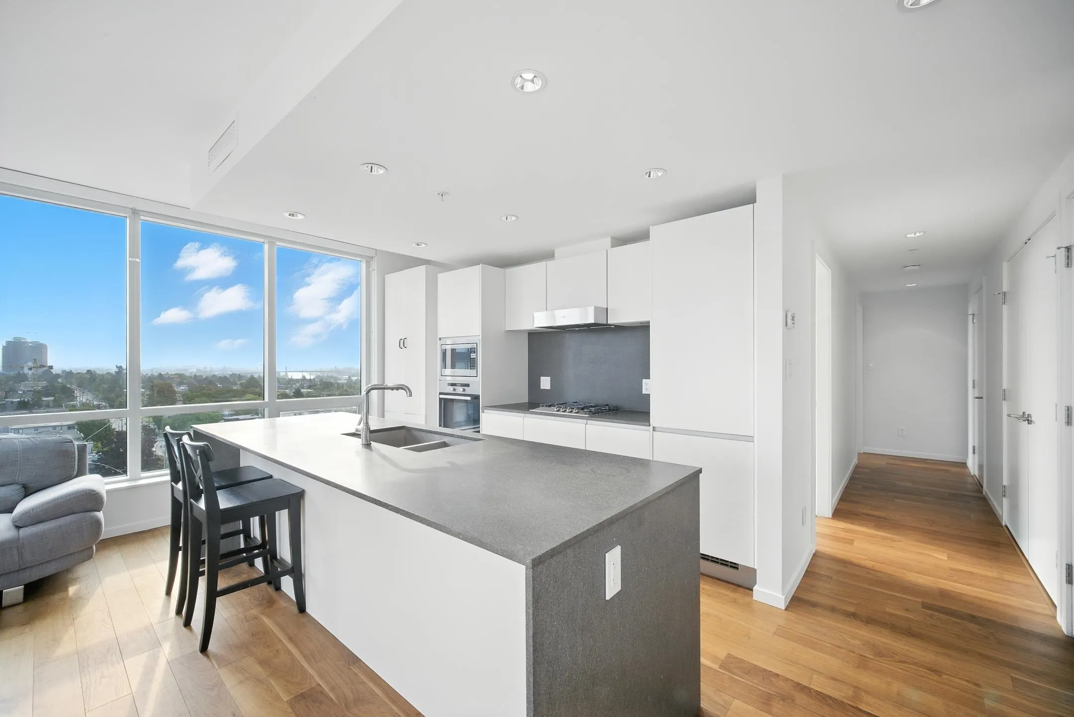 1502 8588 Cornish Street