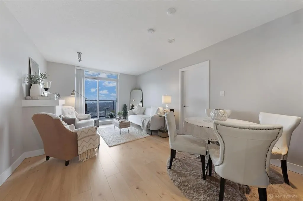 3706 1178 Heffley Crescent