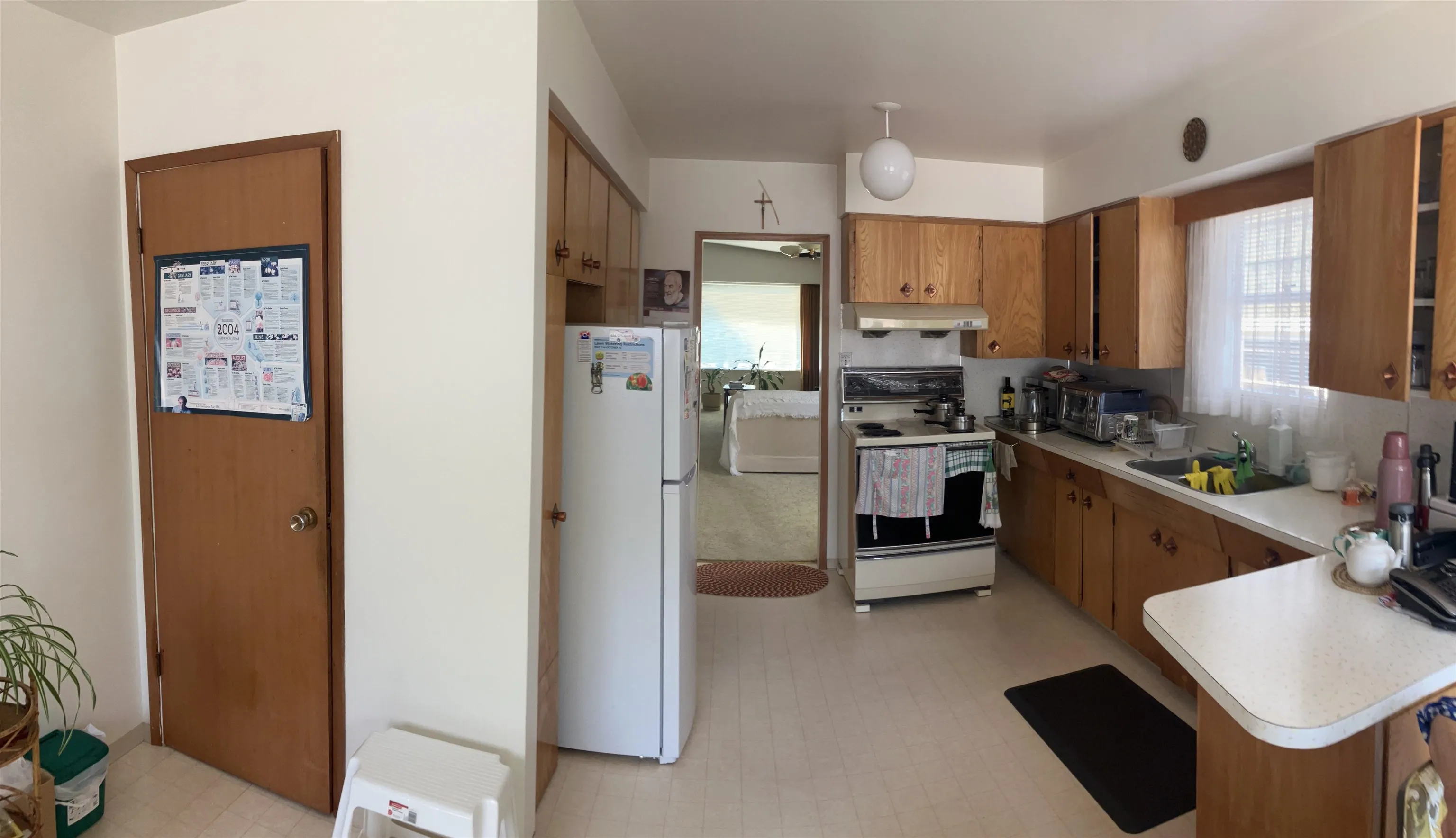 3527 W King Edward Avenue