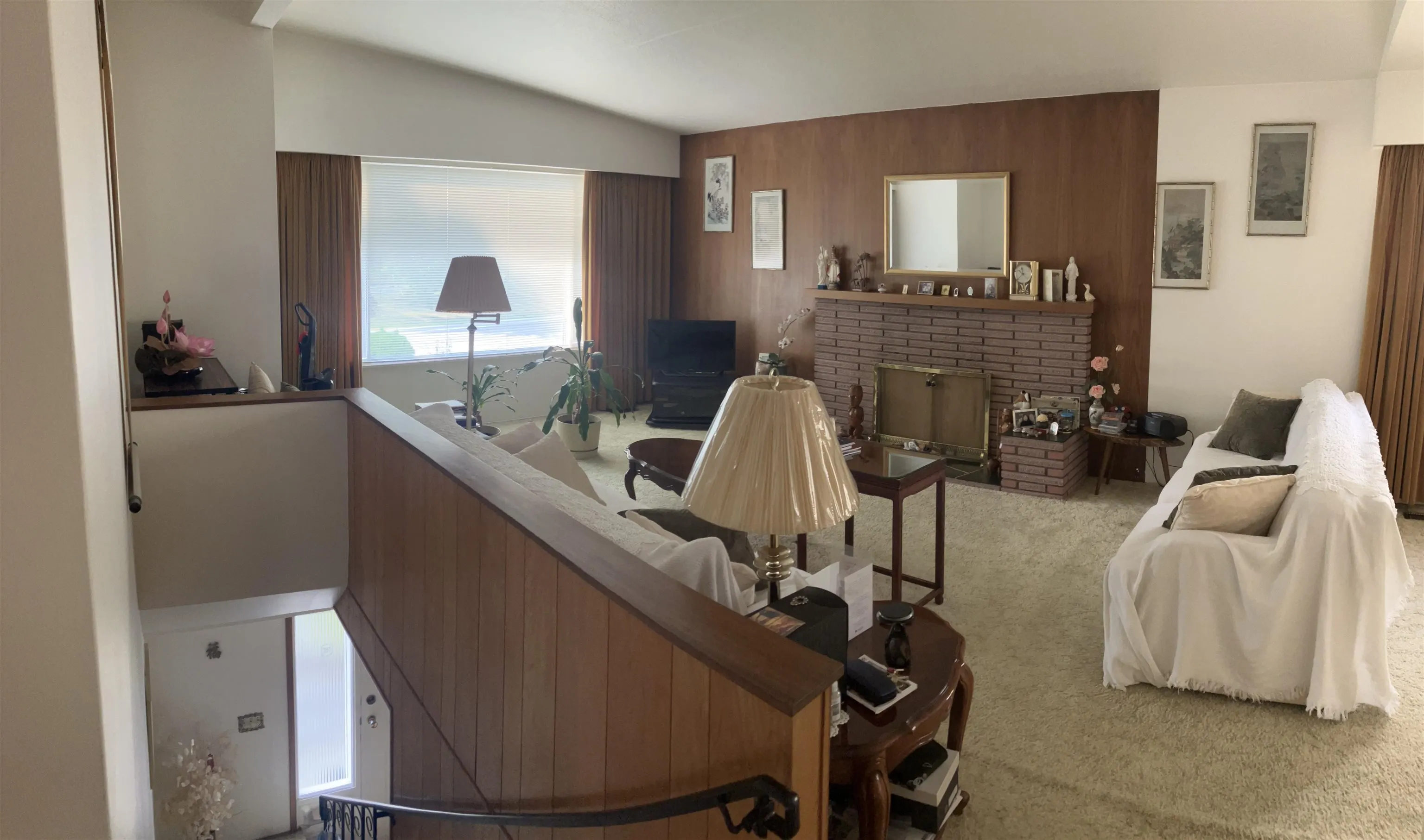 3527 W King Edward Avenue