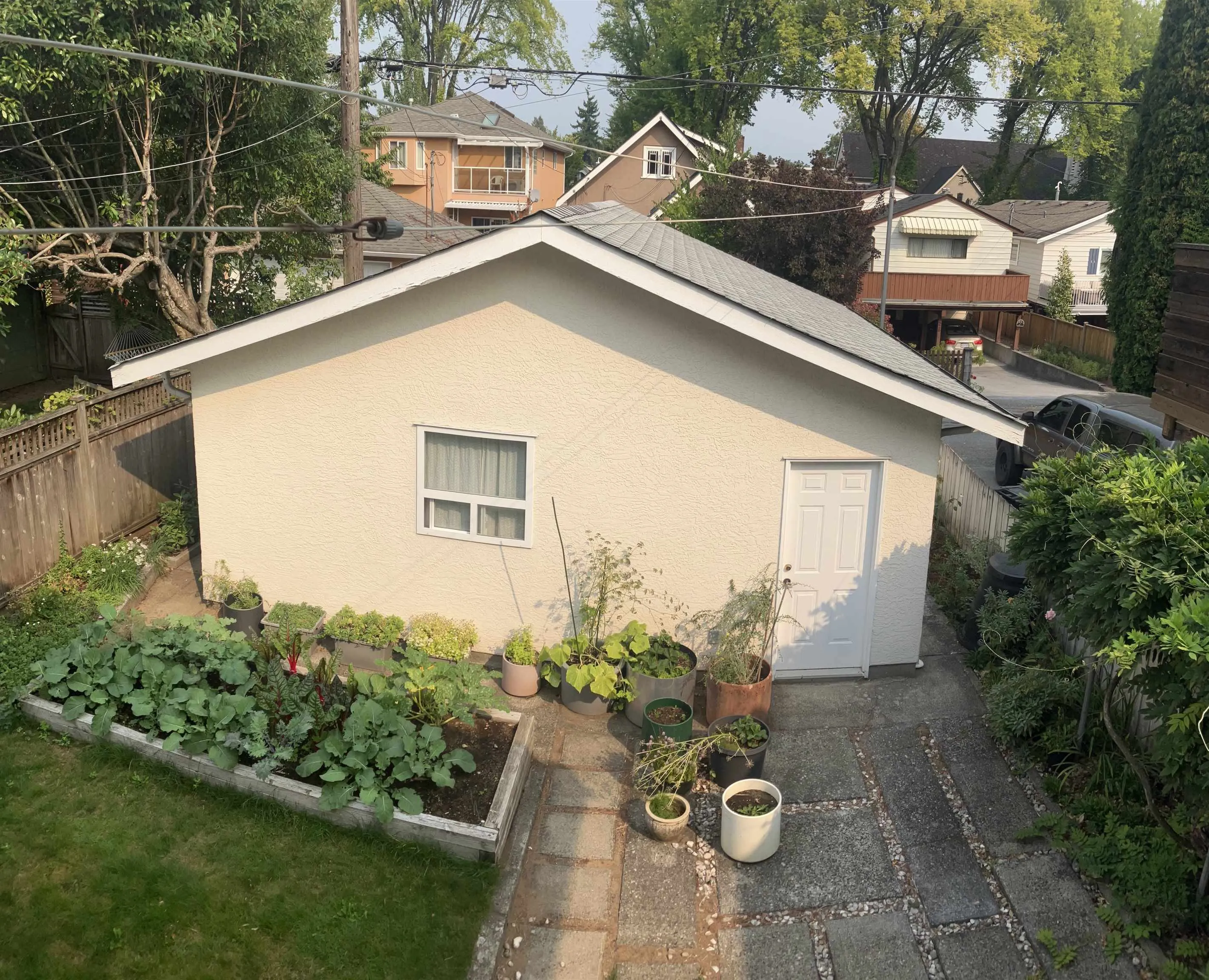 3527 W King Edward Avenue