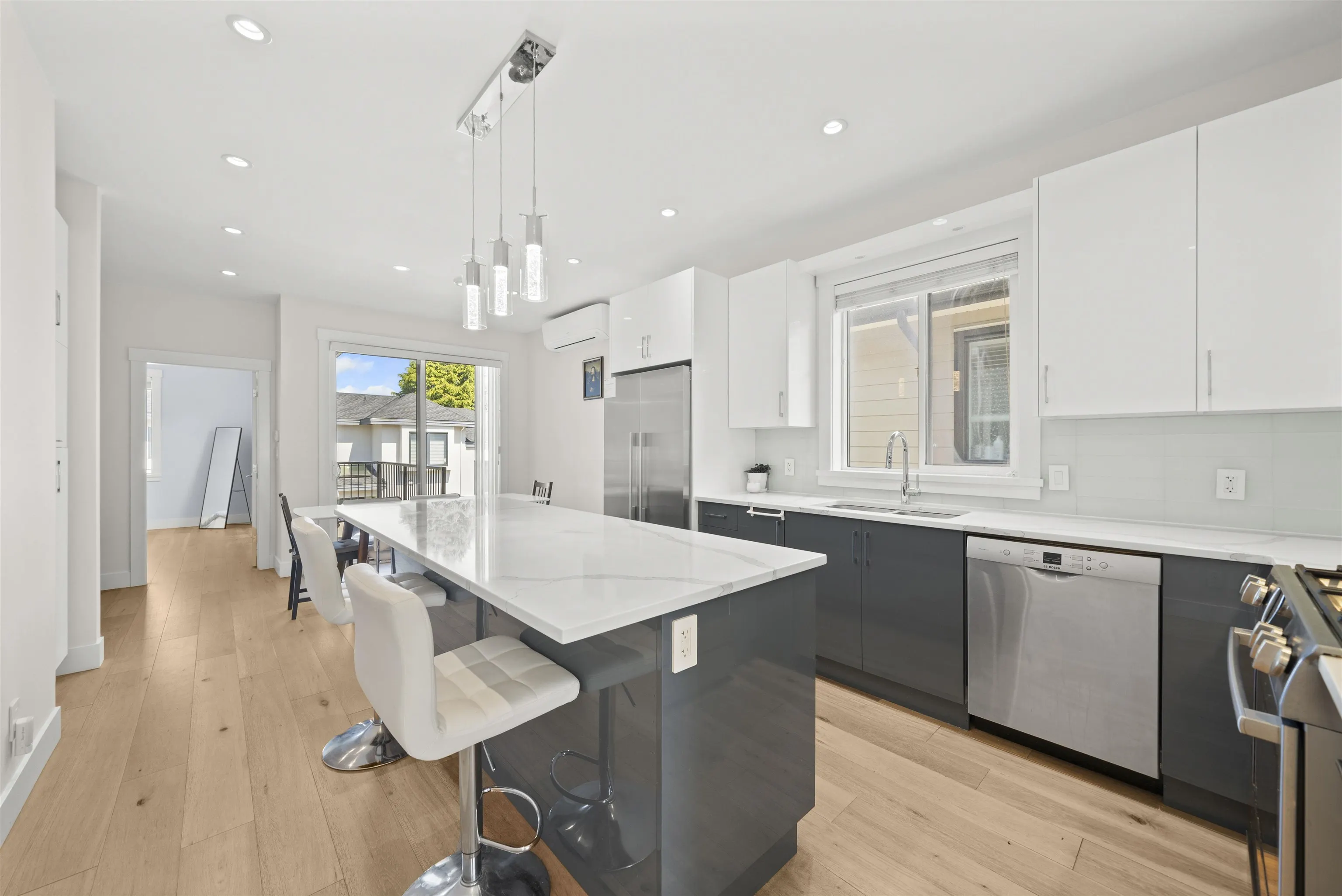 9779 Steveston Highway