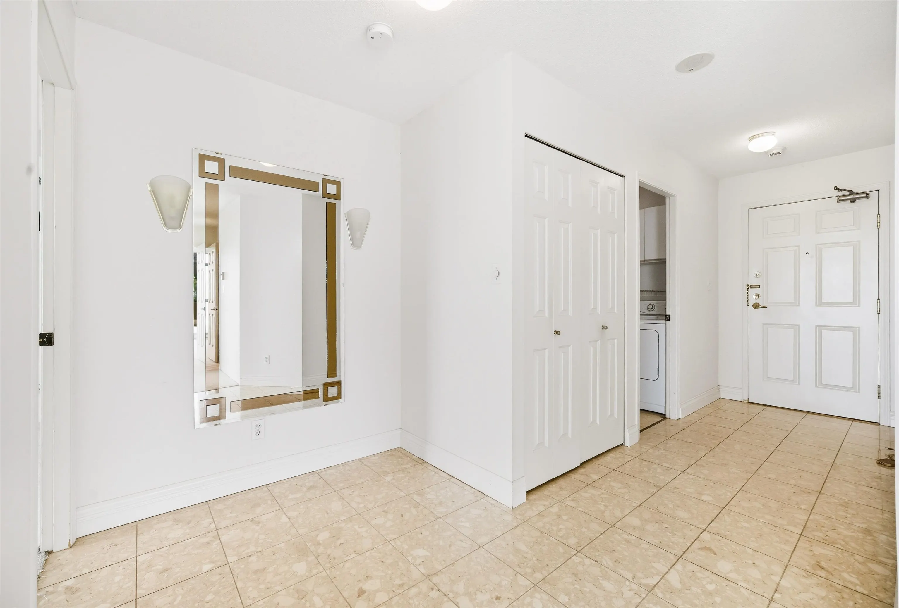 1004 15038 101 Avenue