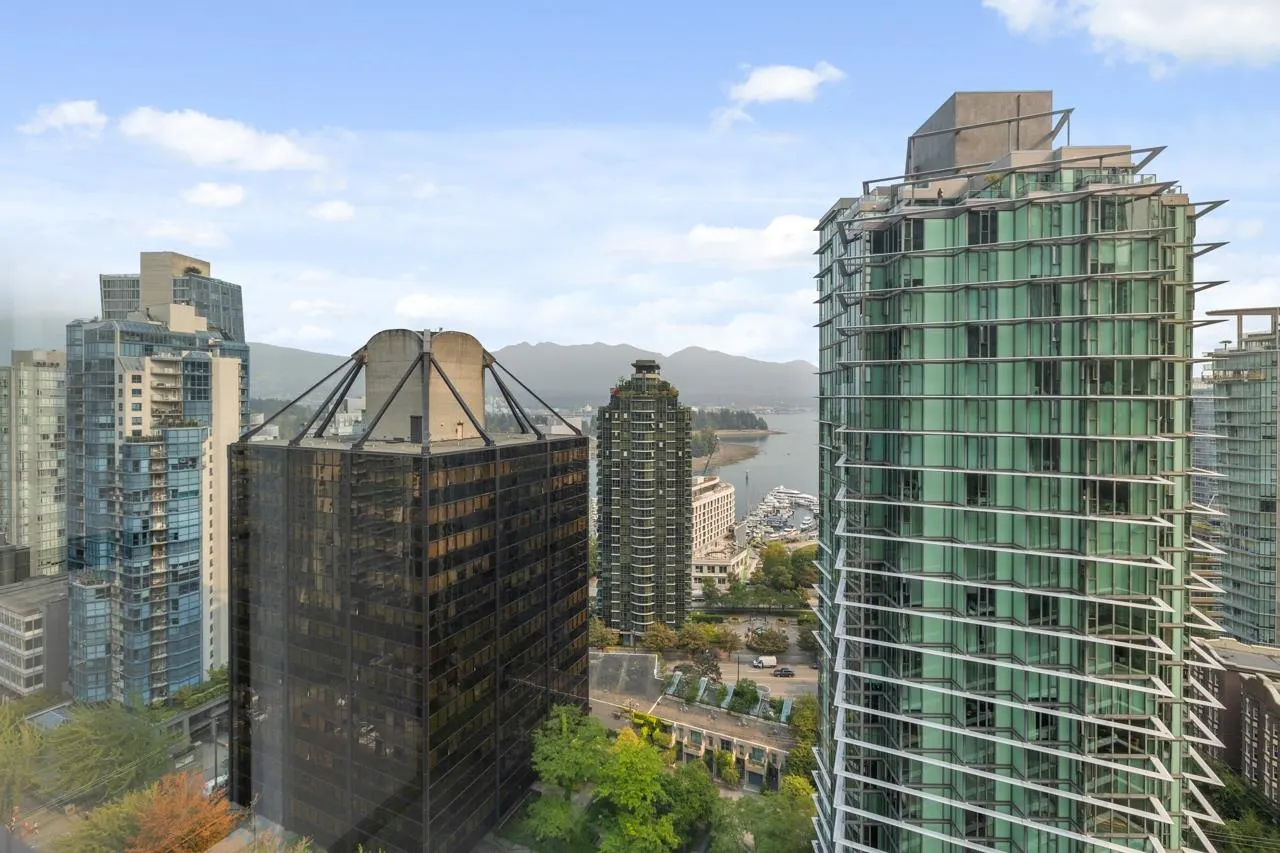 2202 1331 Alberni Street