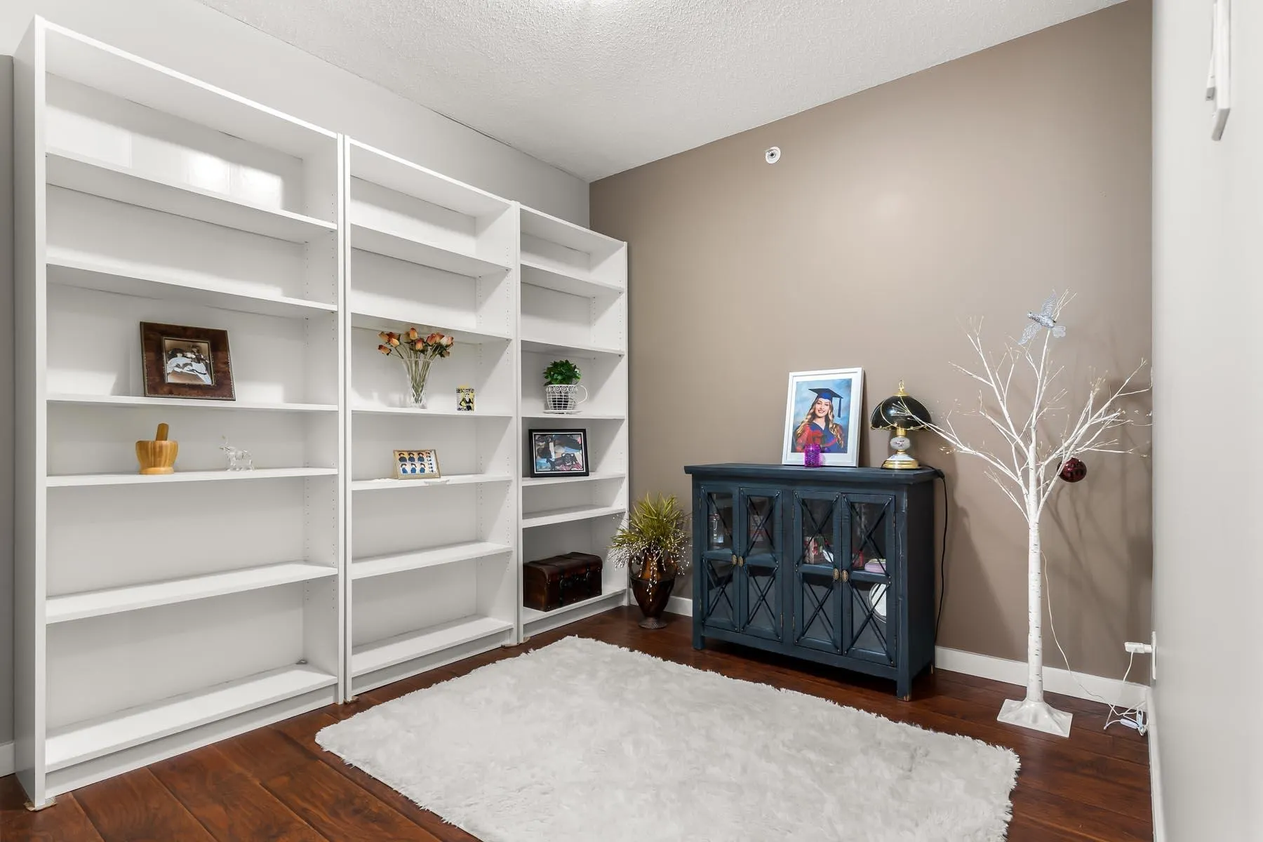602 1178 Heffley Crescent