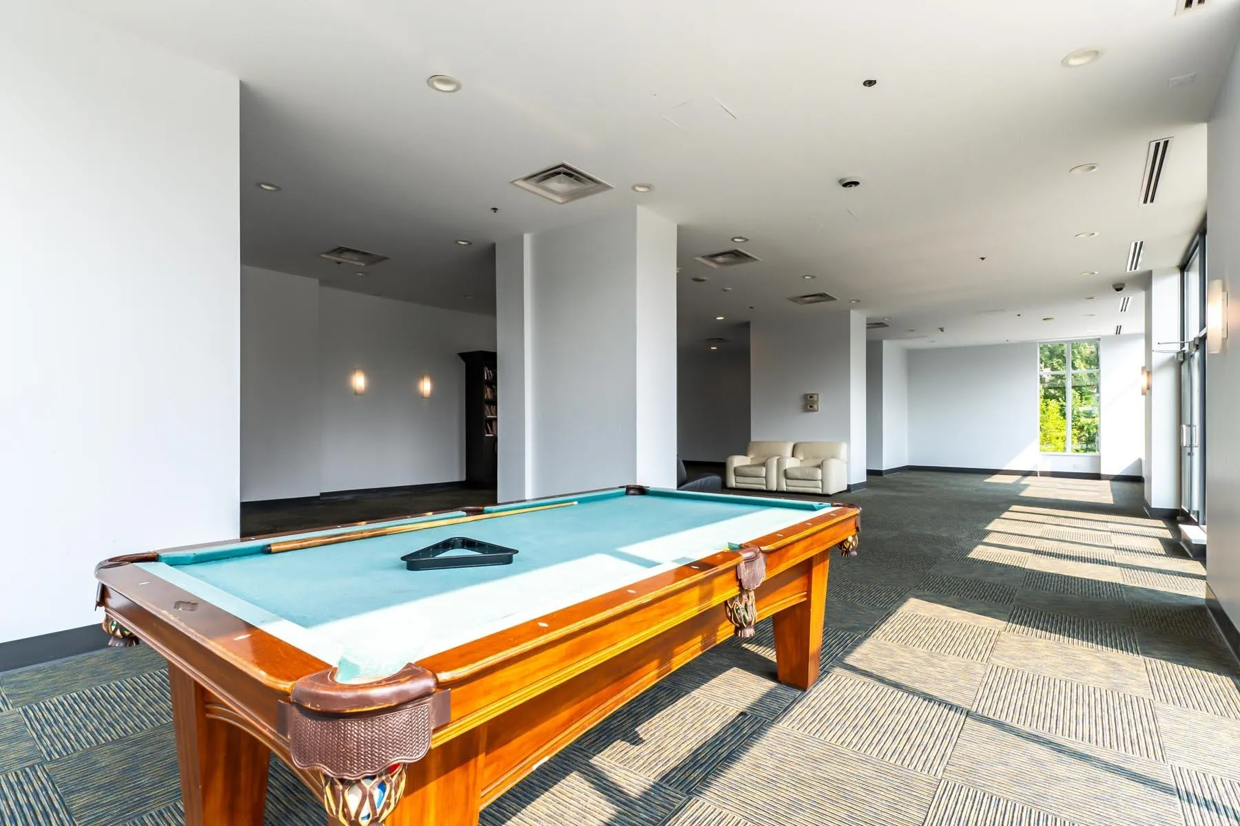 602 1178 Heffley Crescent