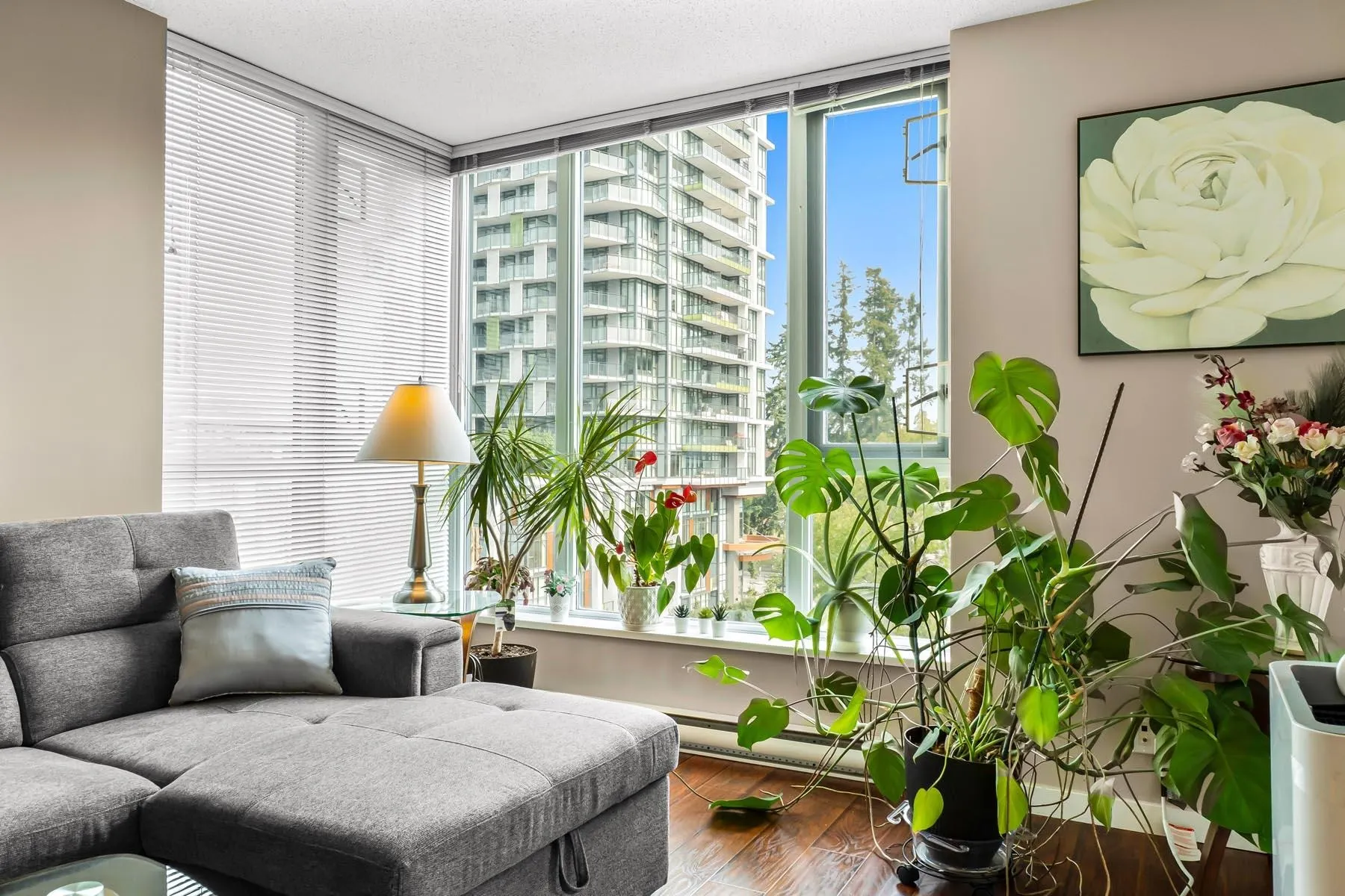 602 1178 Heffley Crescent