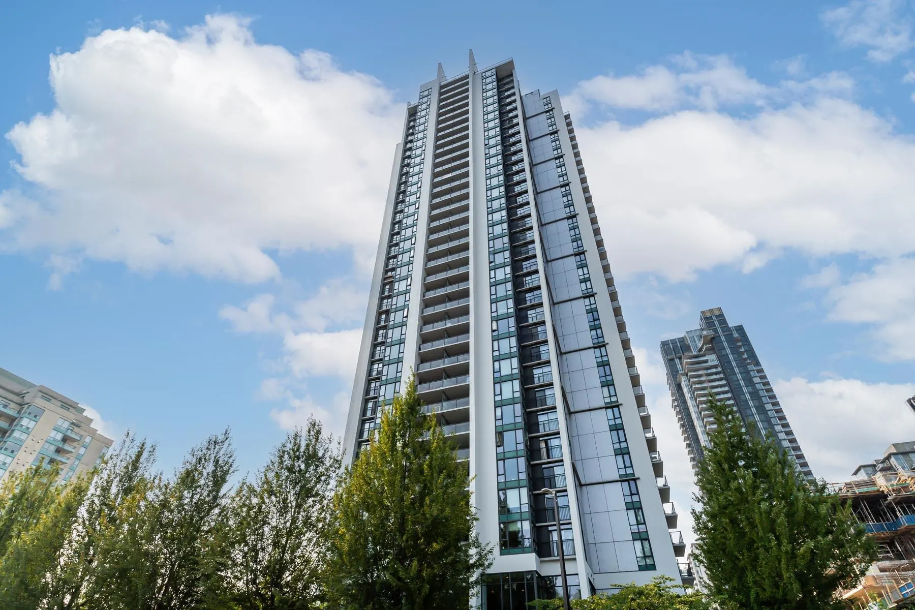 602 1178 Heffley Crescent