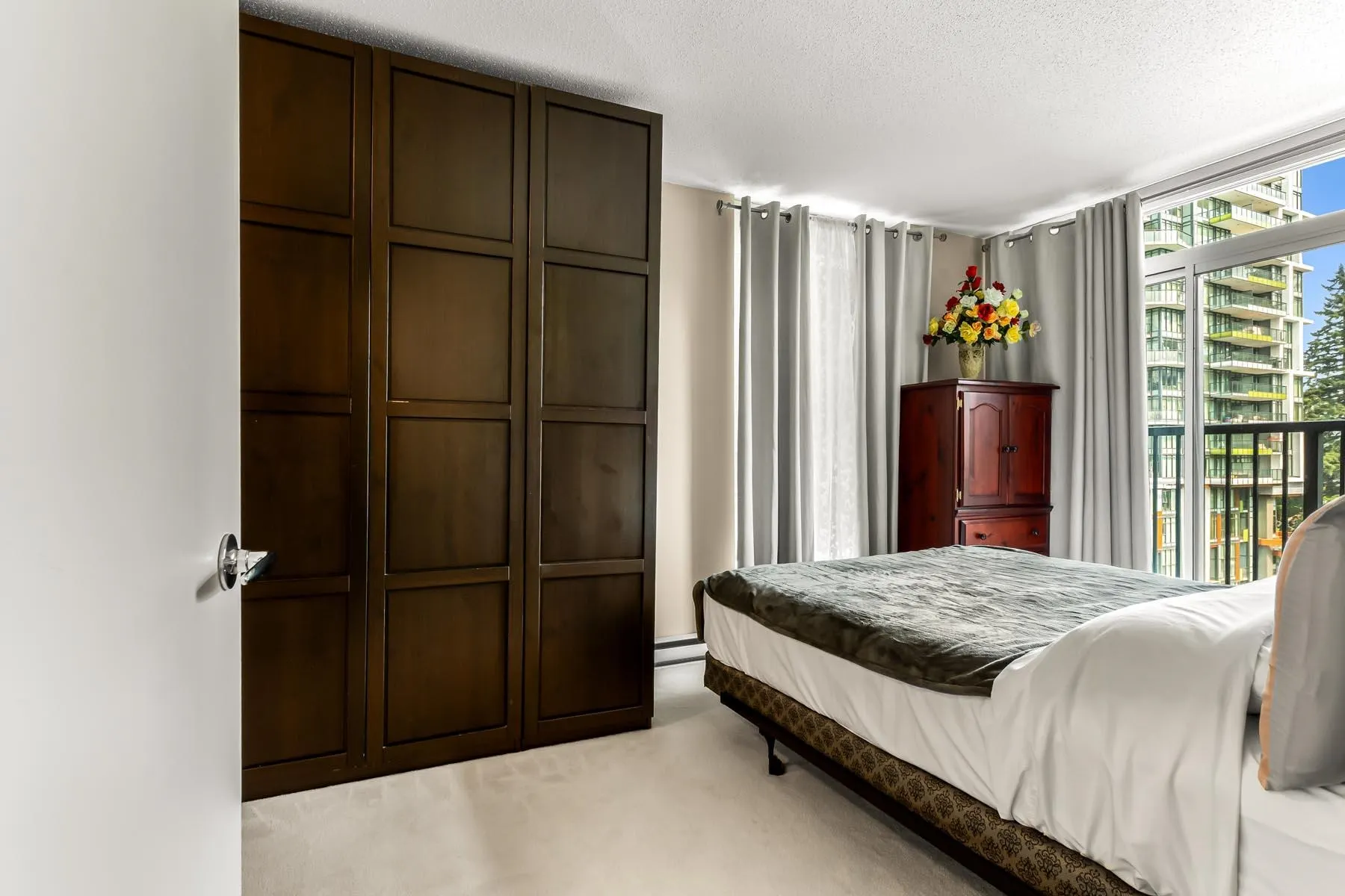 602 1178 Heffley Crescent