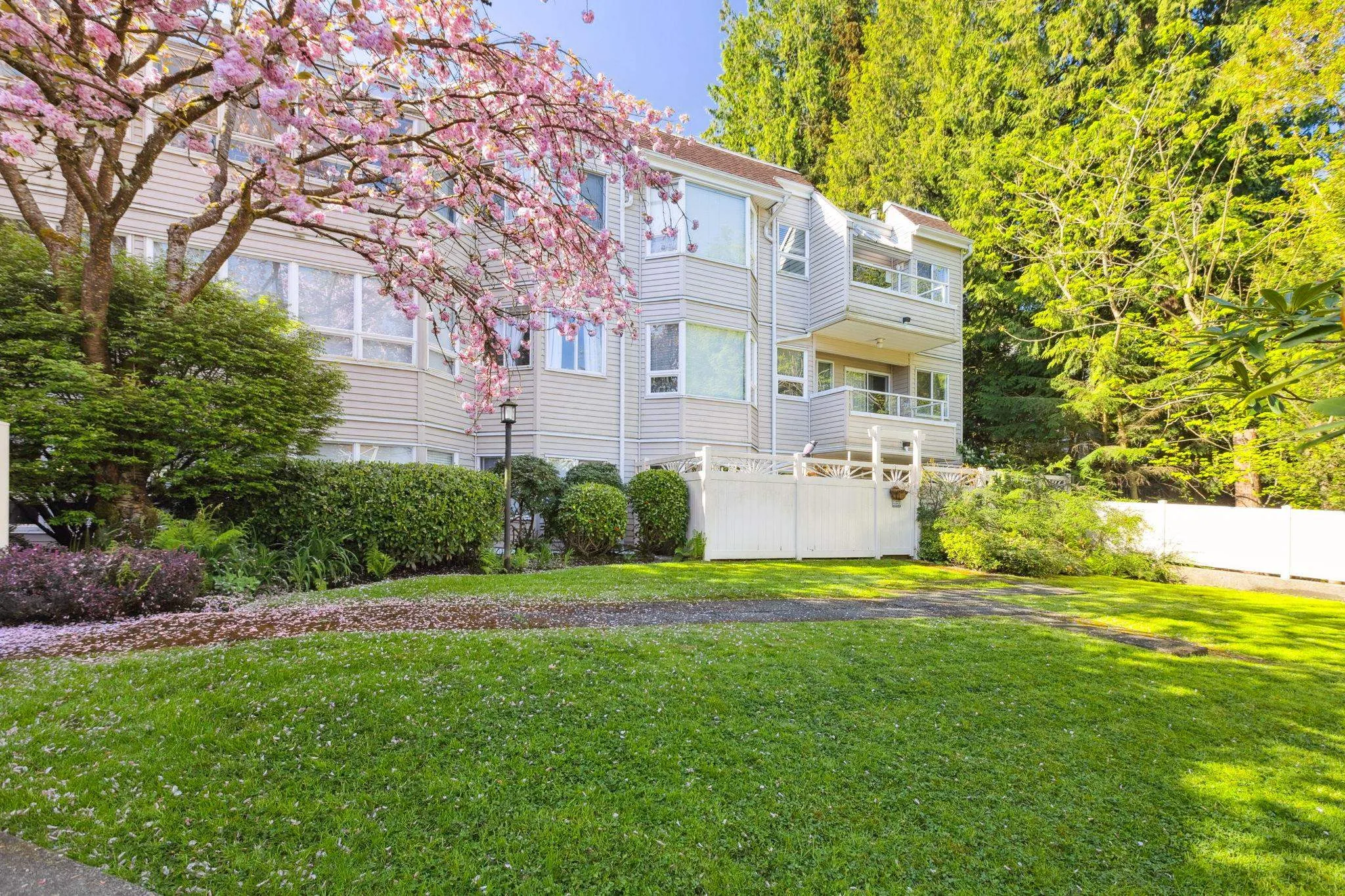 204 1155 Ross Road