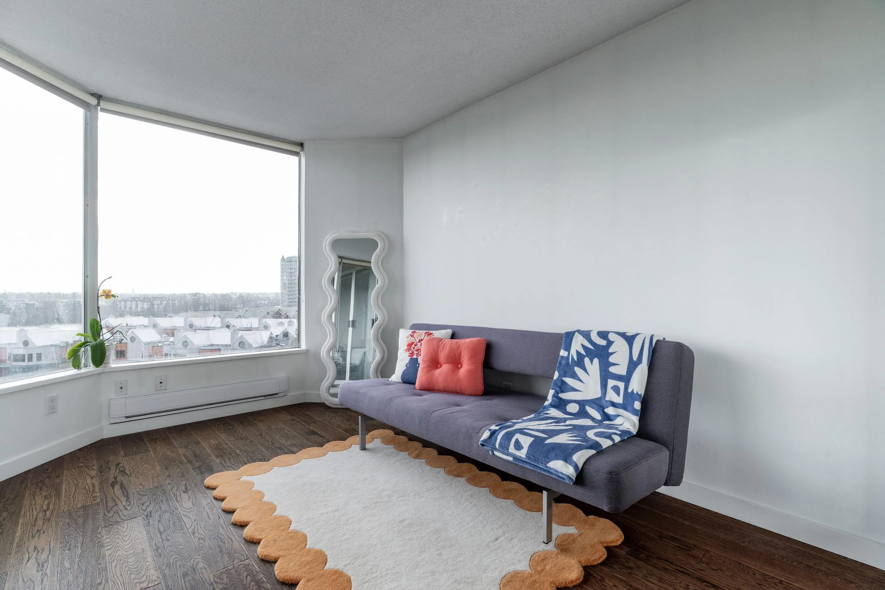 905 1065 Quayside Drive