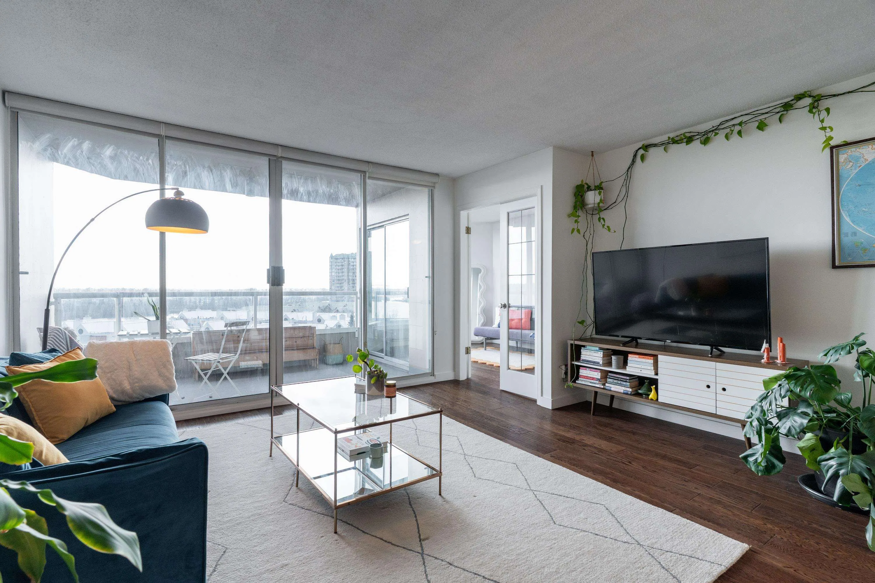 905 1065 Quayside Drive