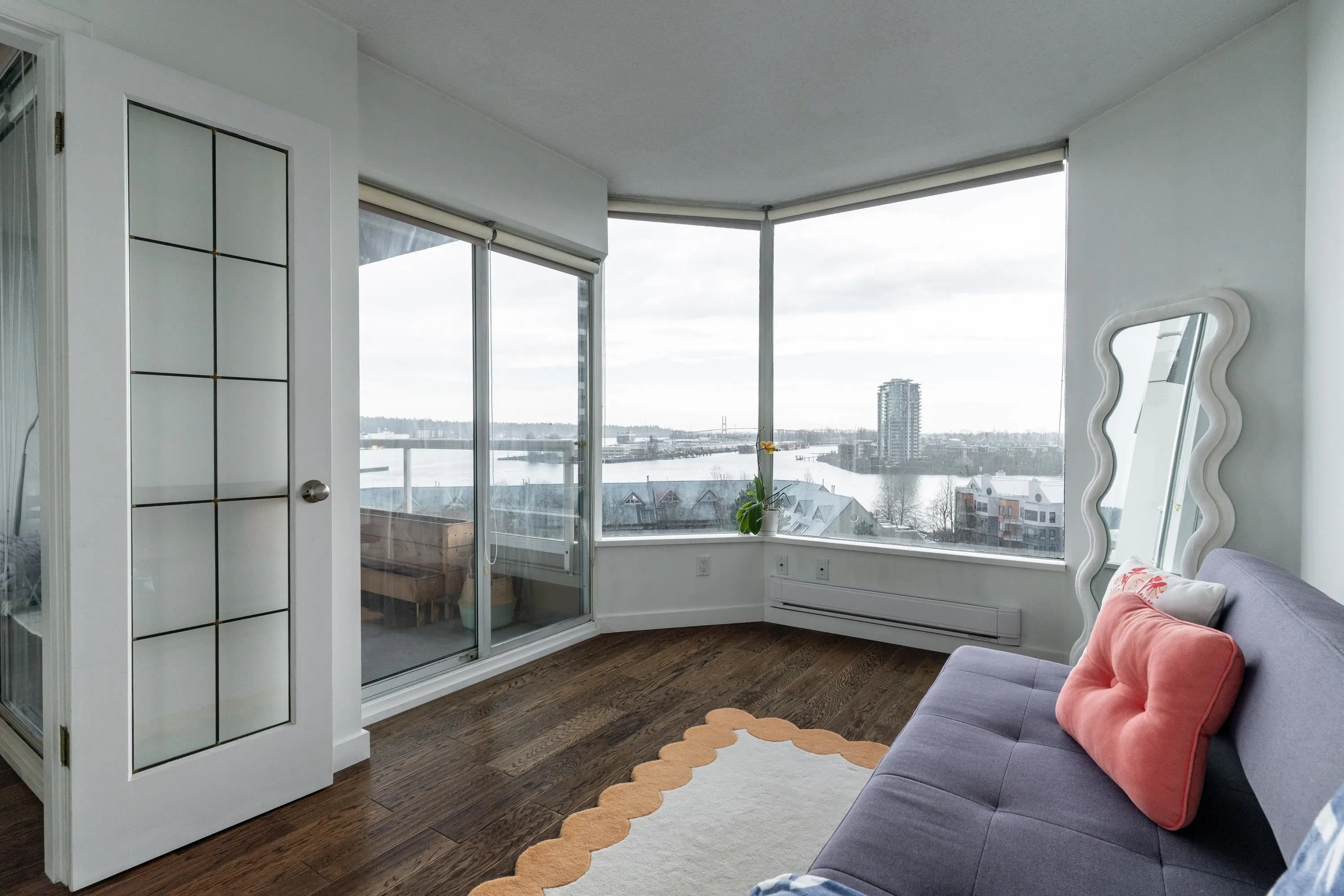 905 1065 Quayside Drive