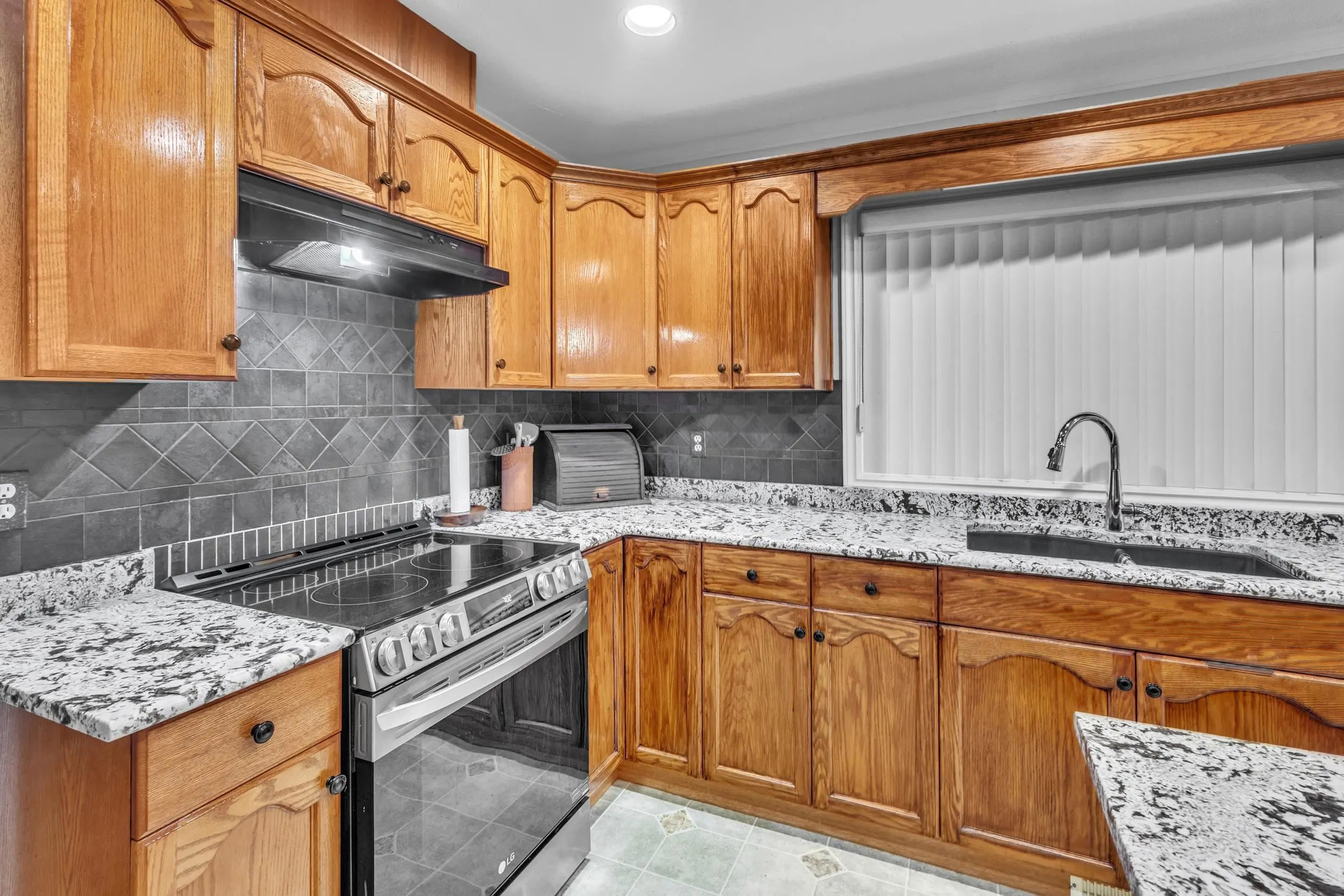 46291 Daniel Drive