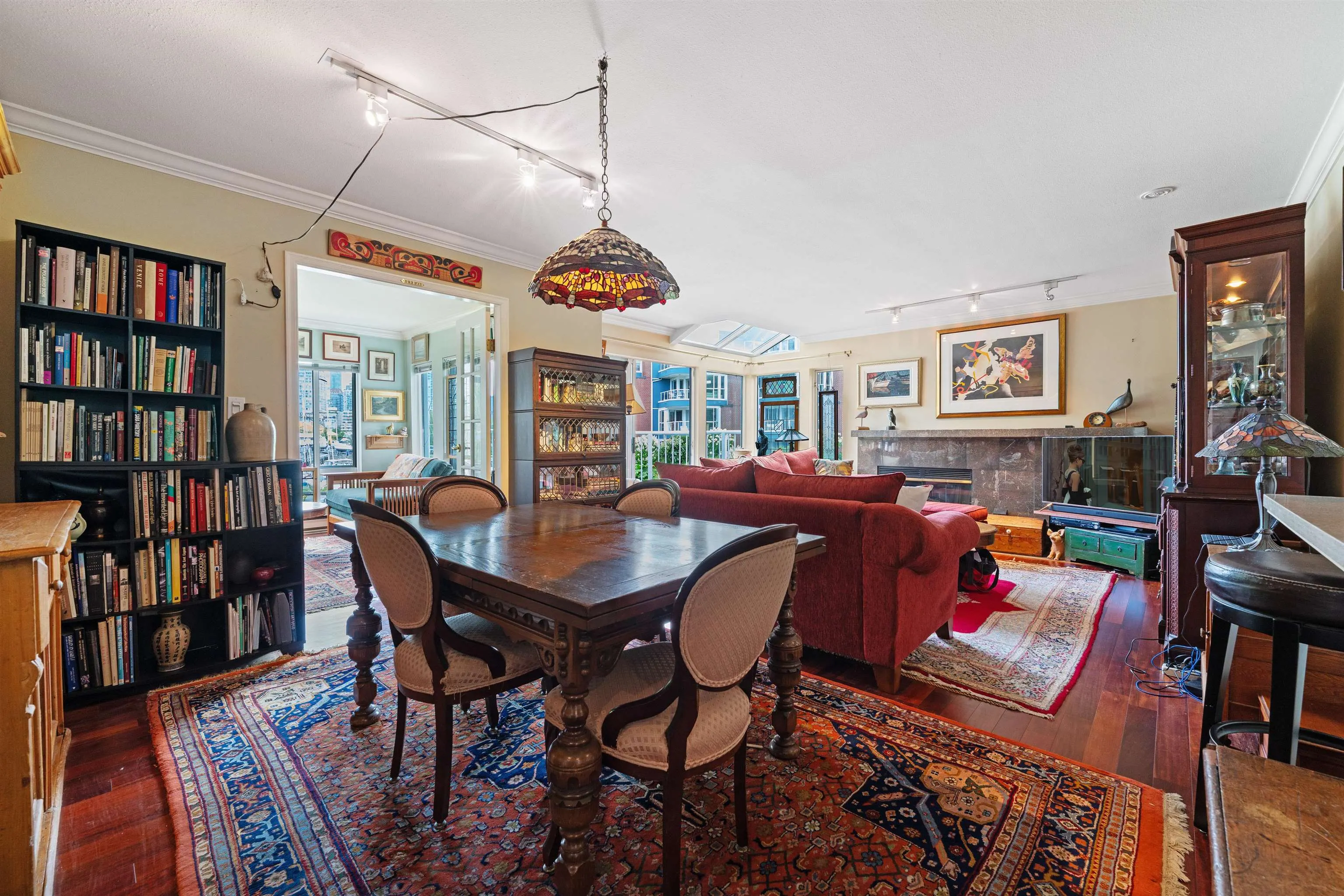 1525 Mariner Walk