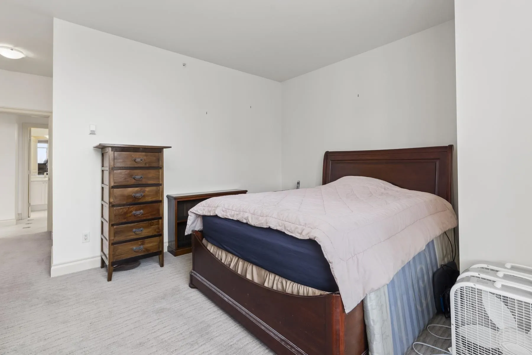 205 1896 Marine Drive
