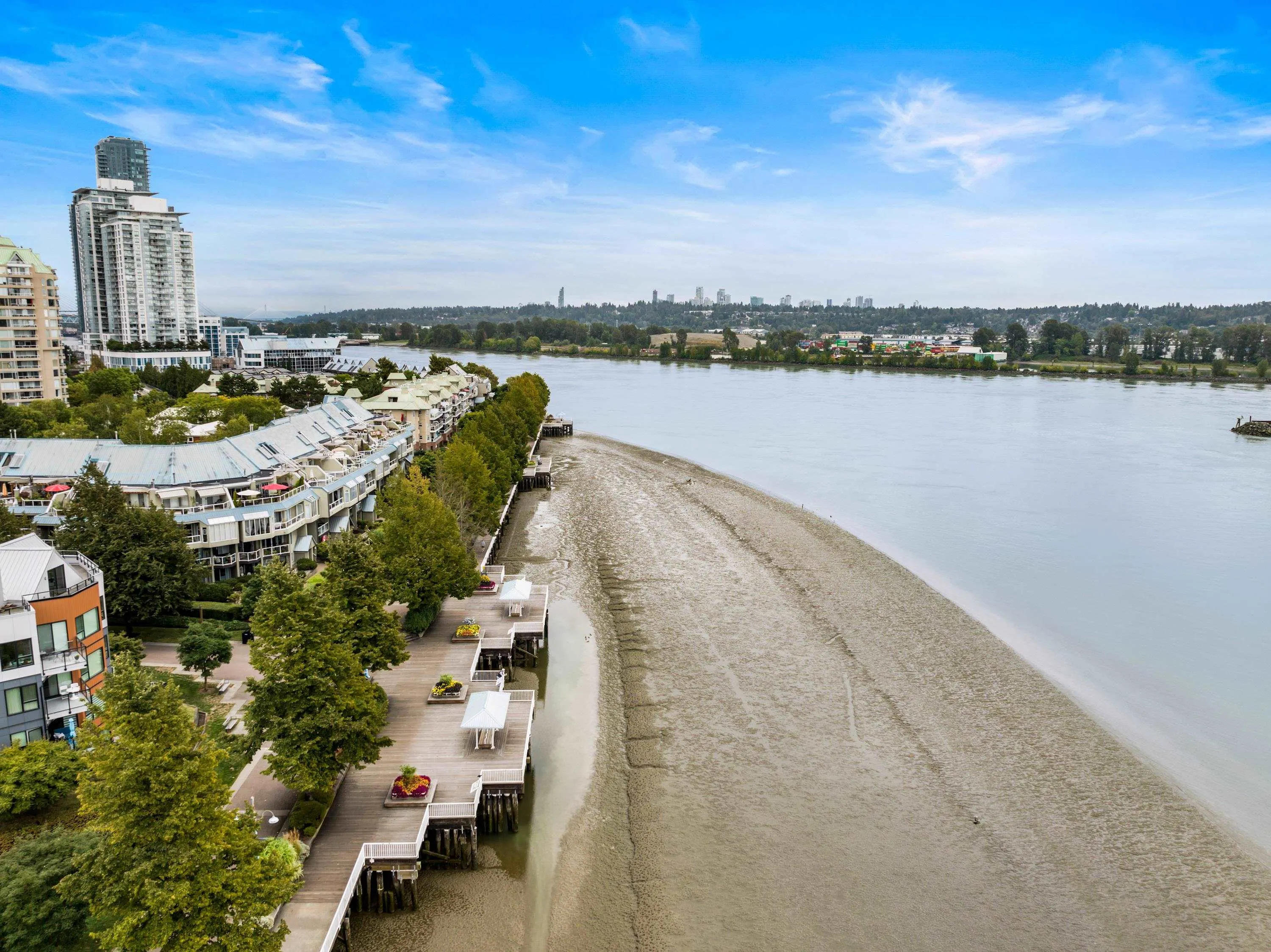 1104 1185 Quayside Drive