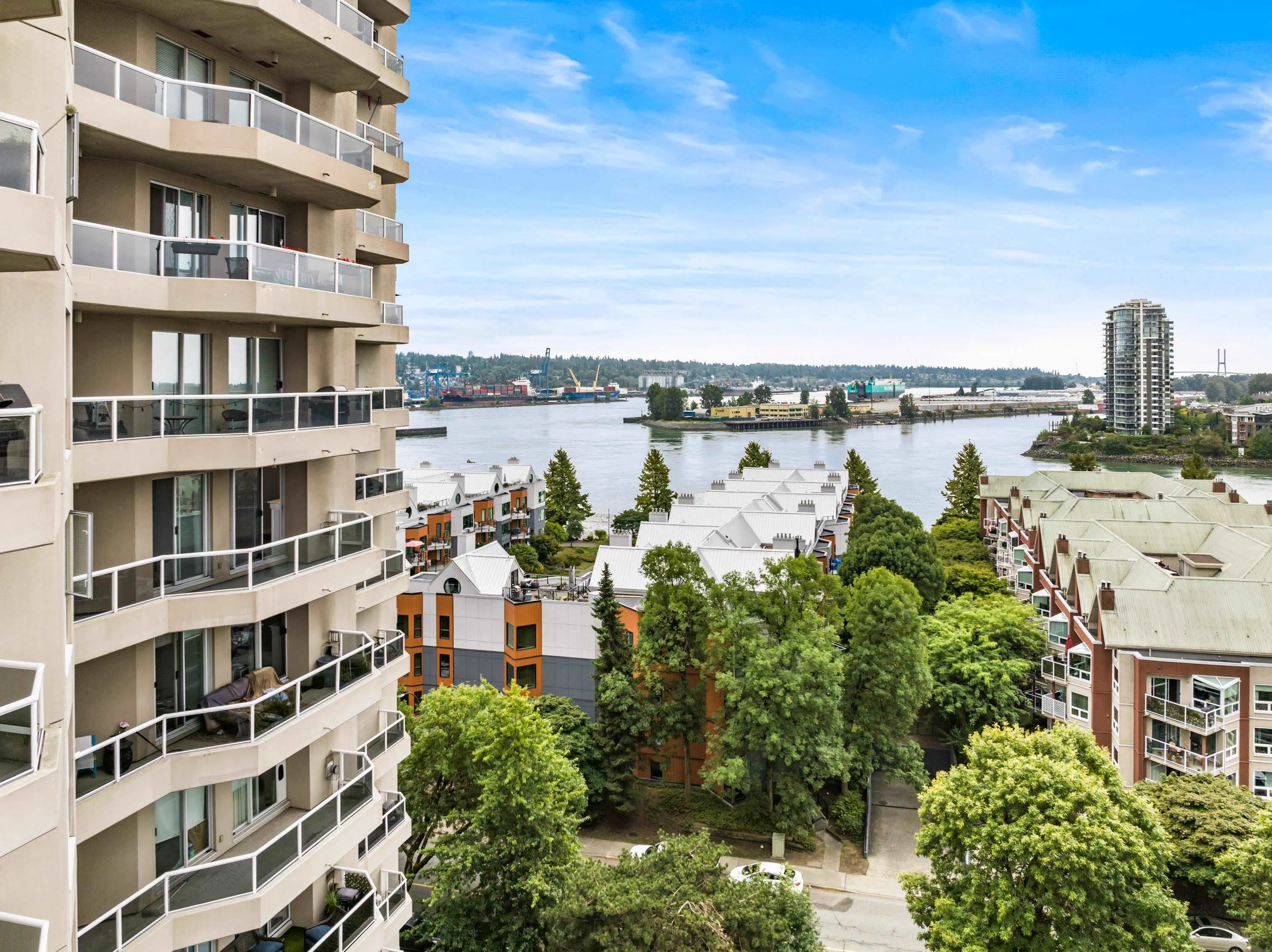 1104 1185 Quayside Drive