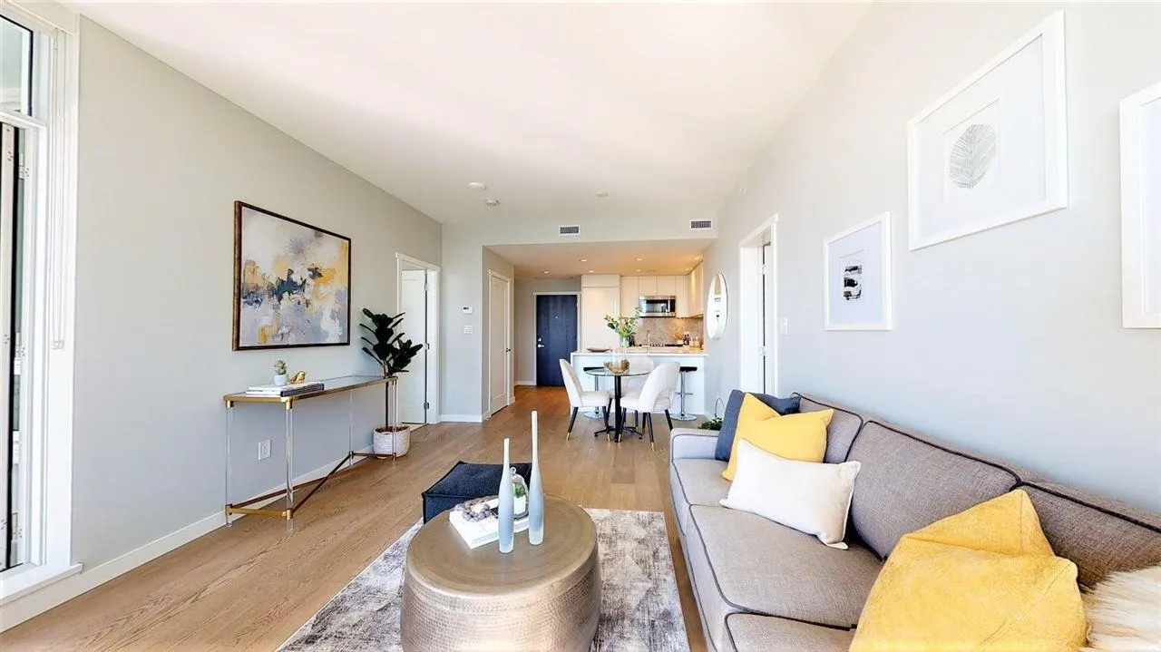 1108 118 Carrie Cates Court