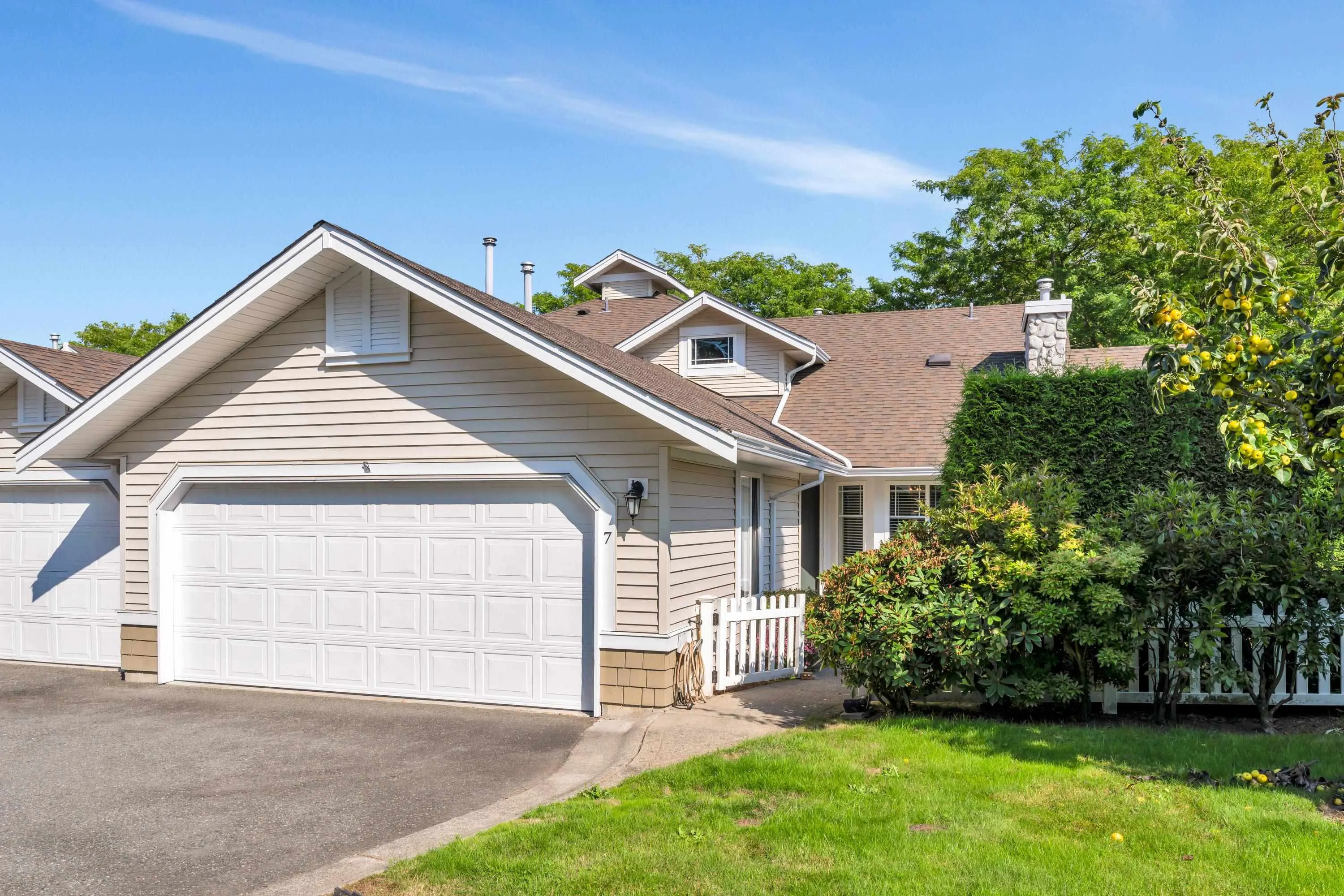 7 6488 168 Street